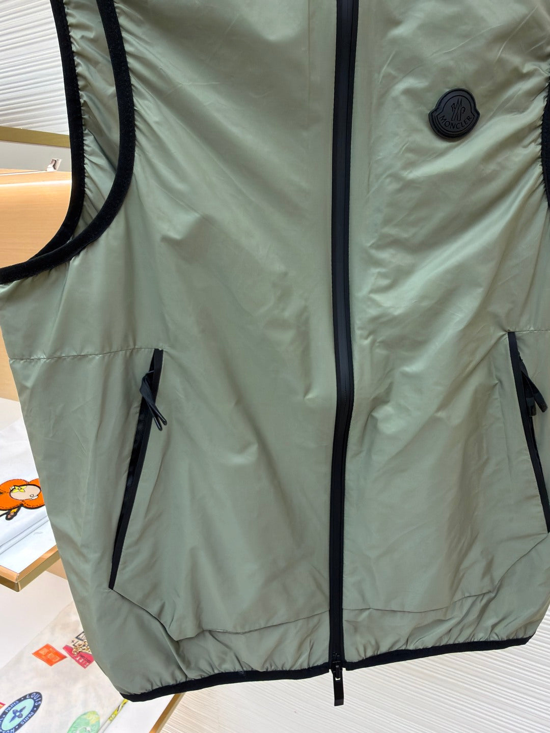 MONCLER 26S HOODED WINDBREAKER VEST 702