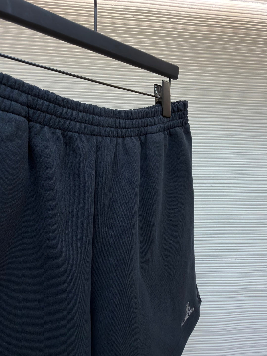 BALENCIAGA 26S SHORTS 085