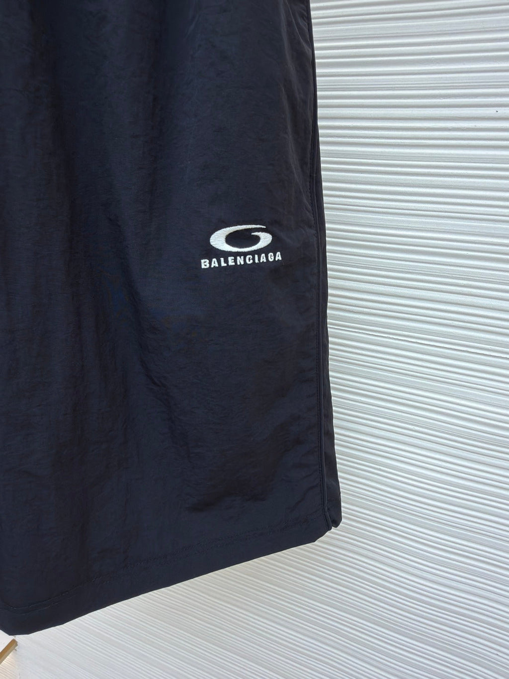 BALENCIAGA 26S STRAIGHT LEG SHORTS 084