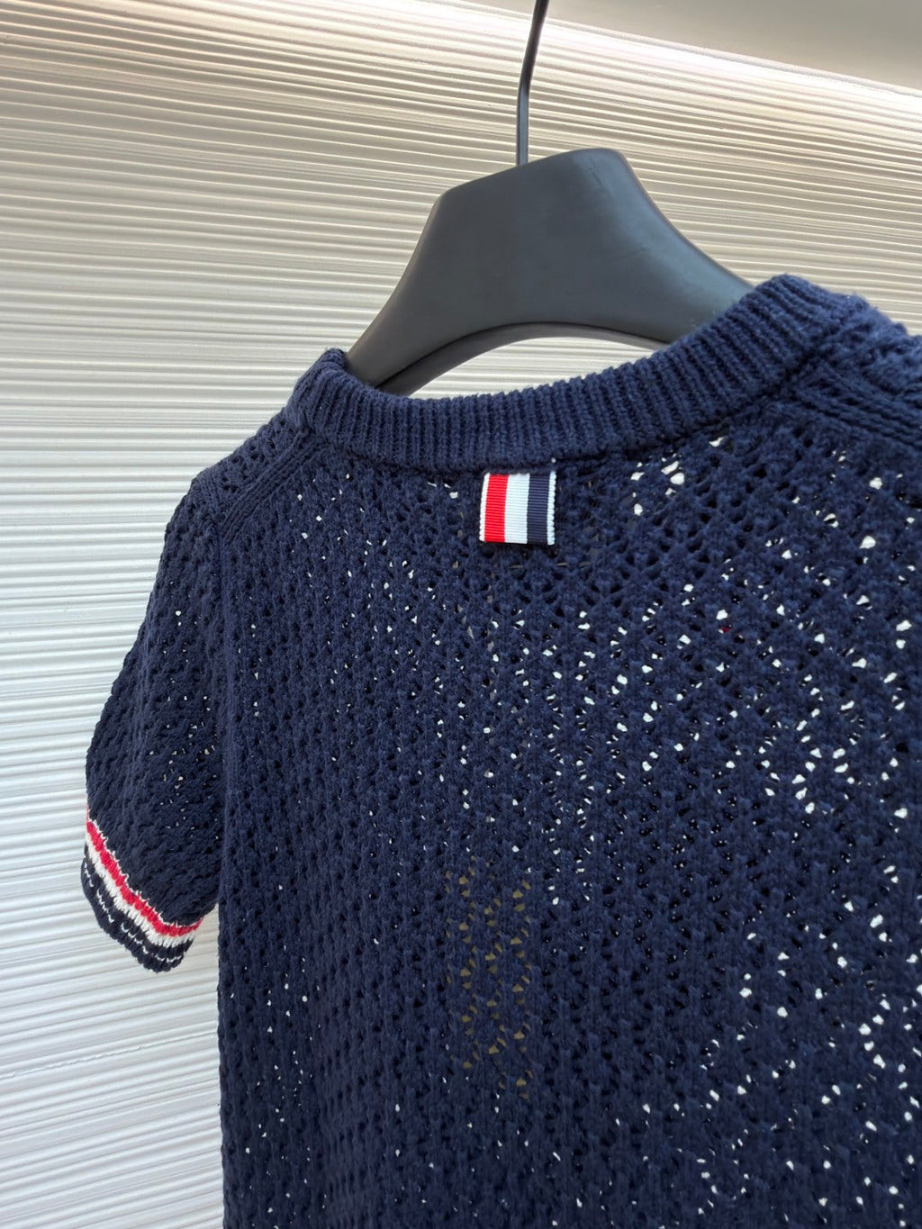 THOM 26S SHORT-SLEEVED KNIT TOP STYLE 159