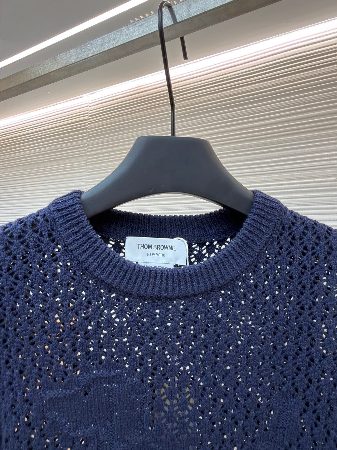 THOM 26S SHORT-SLEEVED KNIT TOP STYLE 159
