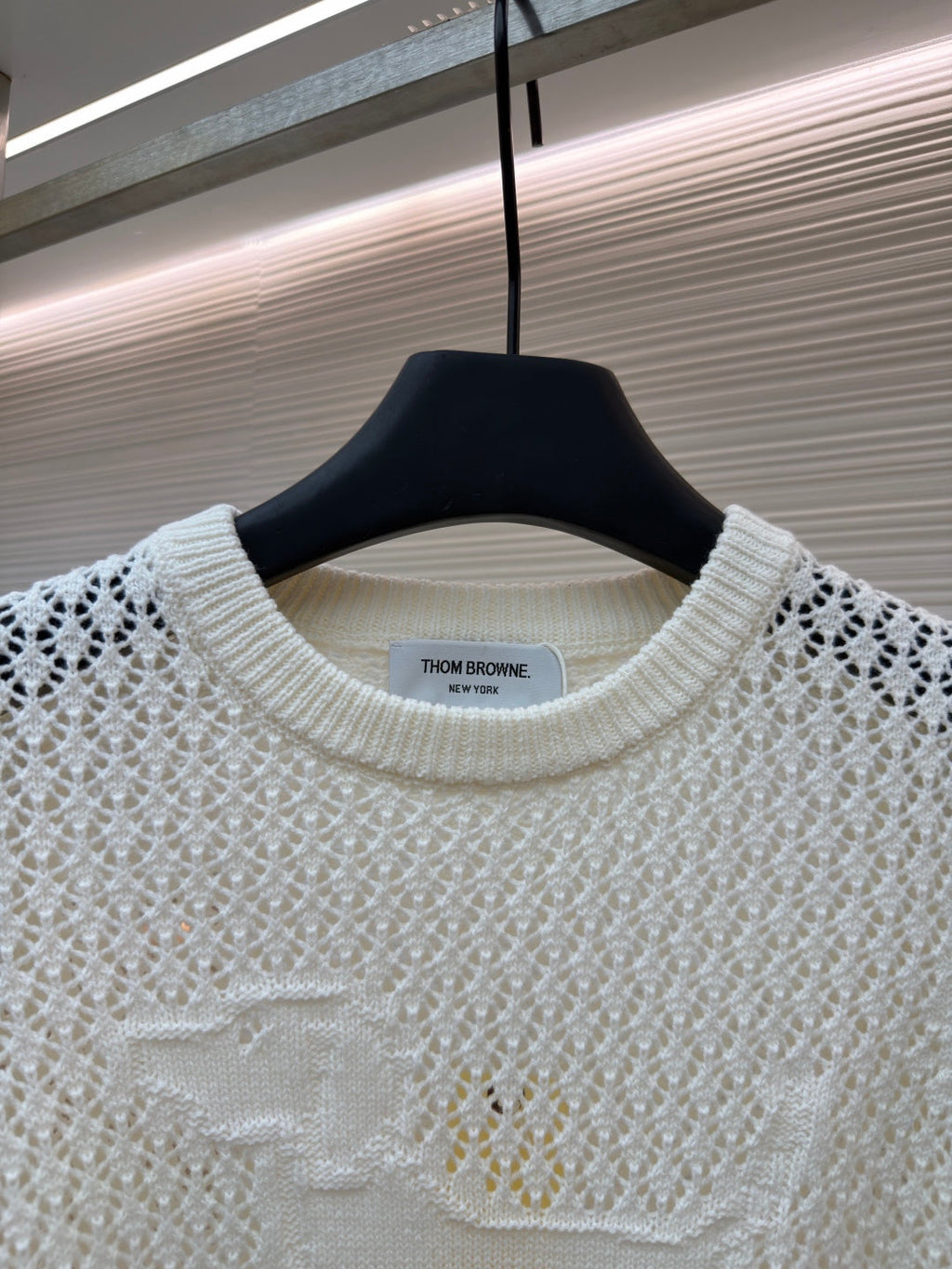 THOM 26S SHORT-SLEEVED KNIT TOP STYLE 156