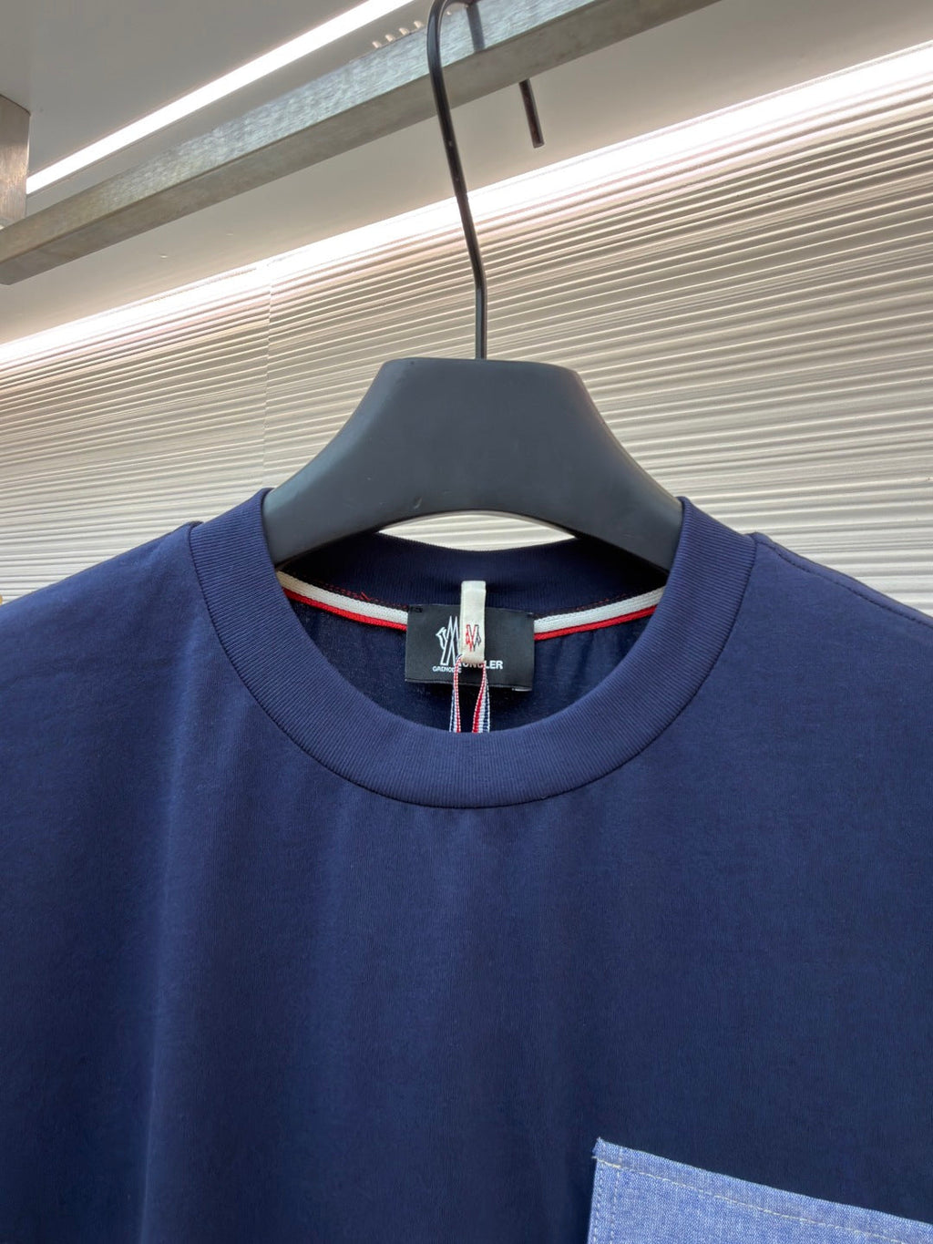 MONCLER 26S SHORT-SLEEVE T-SHIRT 698