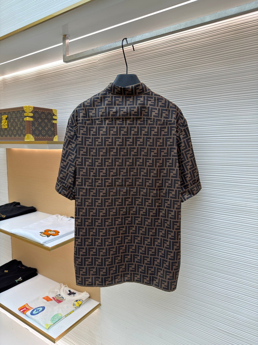 FENDI 26S SHORT SLEEVE SHIRT 024