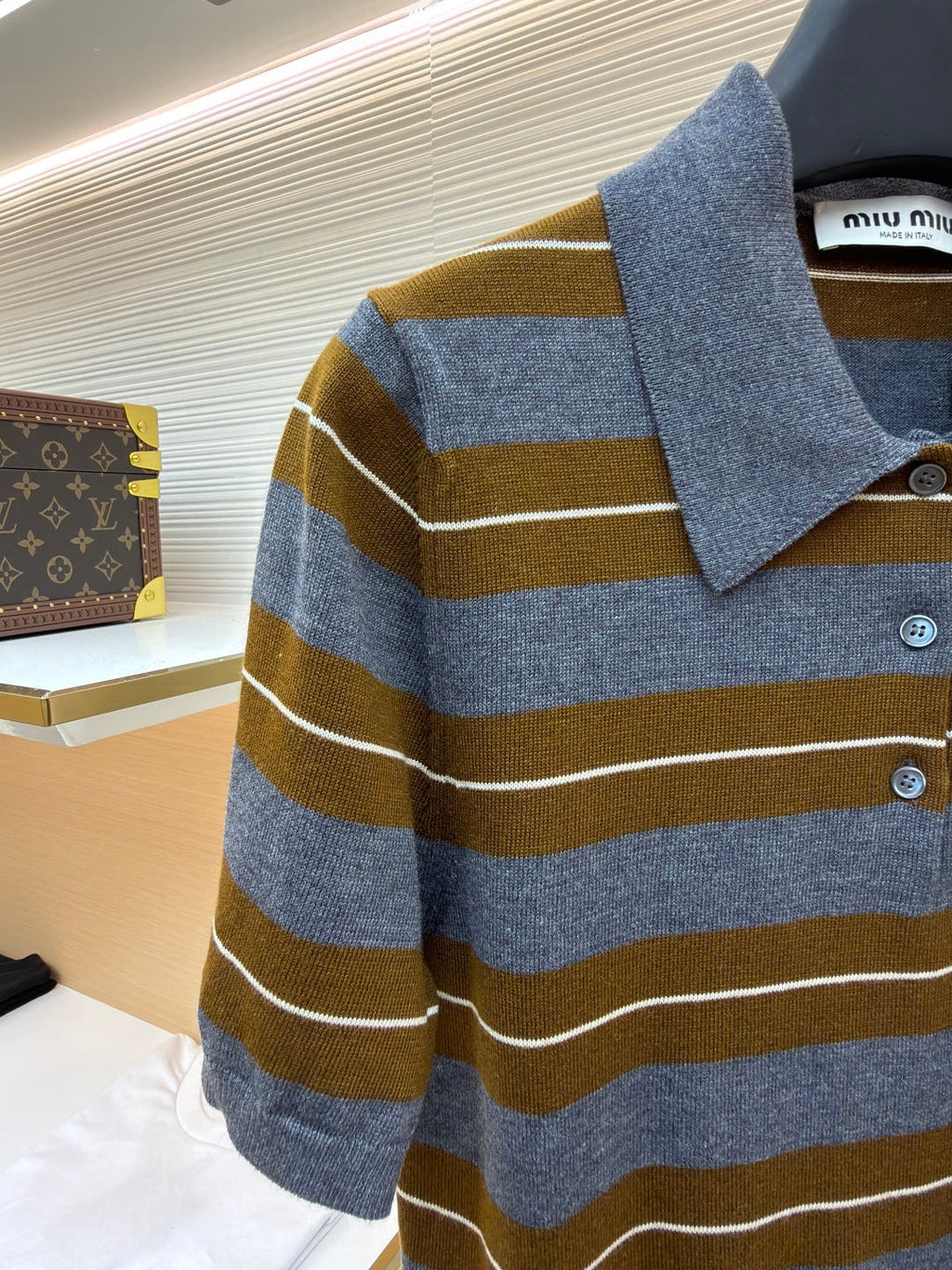 MIUMIU 26S SHORT-SLEEVED KNIT POLO SHIRT STYLE 1090