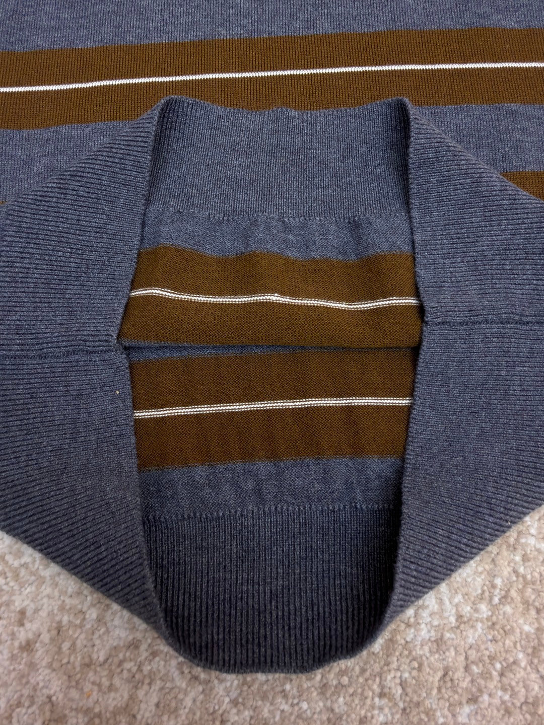 MIUMIU 26S SHORT-SLEEVED KNIT POLO SHIRT STYLE 1090