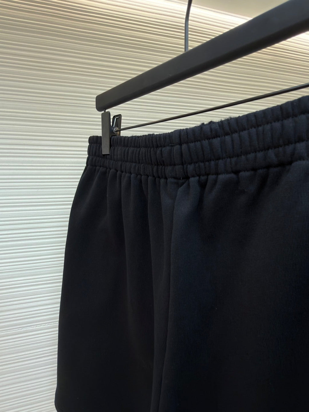 BALENCIAGA 26S SHORTS 024