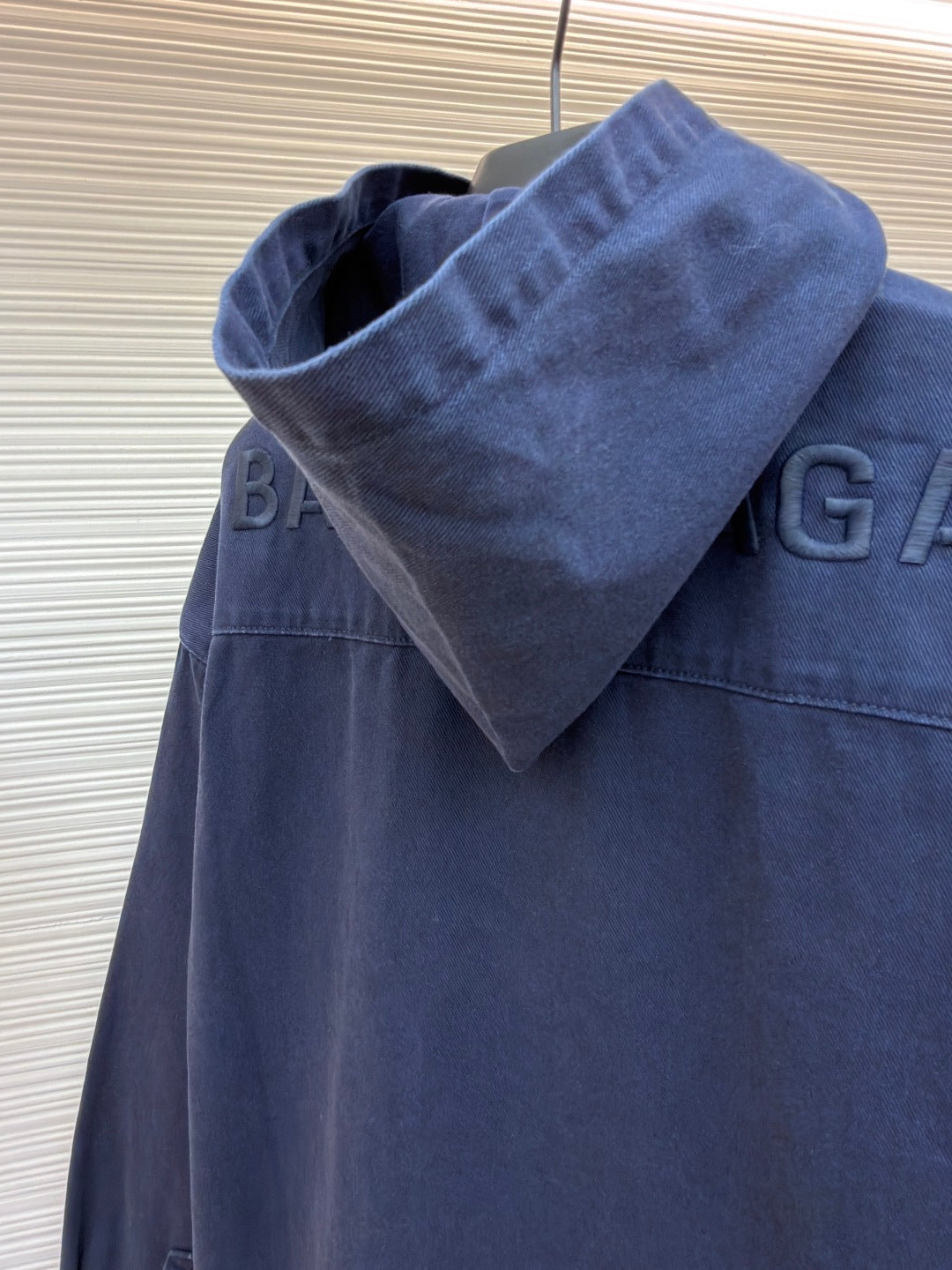 BALENCIAGA 26S HOODED DENIM JACKET 025