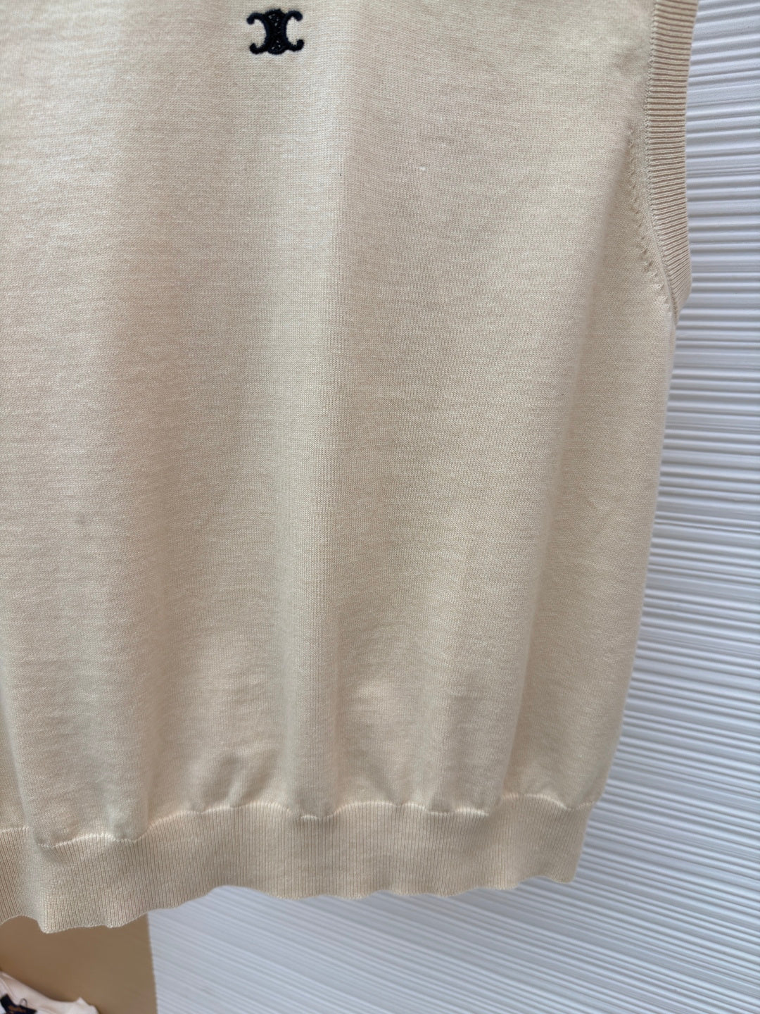 CELINE 26S SLEEVELESS SWEATER 483