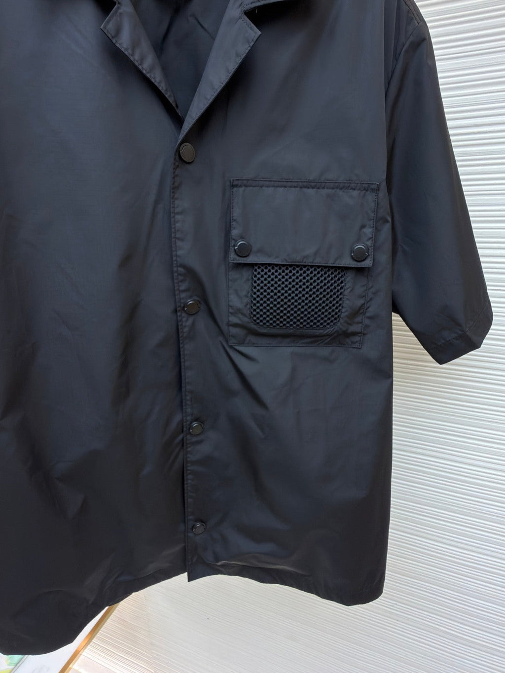 MONCLER 26S SHORT SLEEVE SHIRT 555