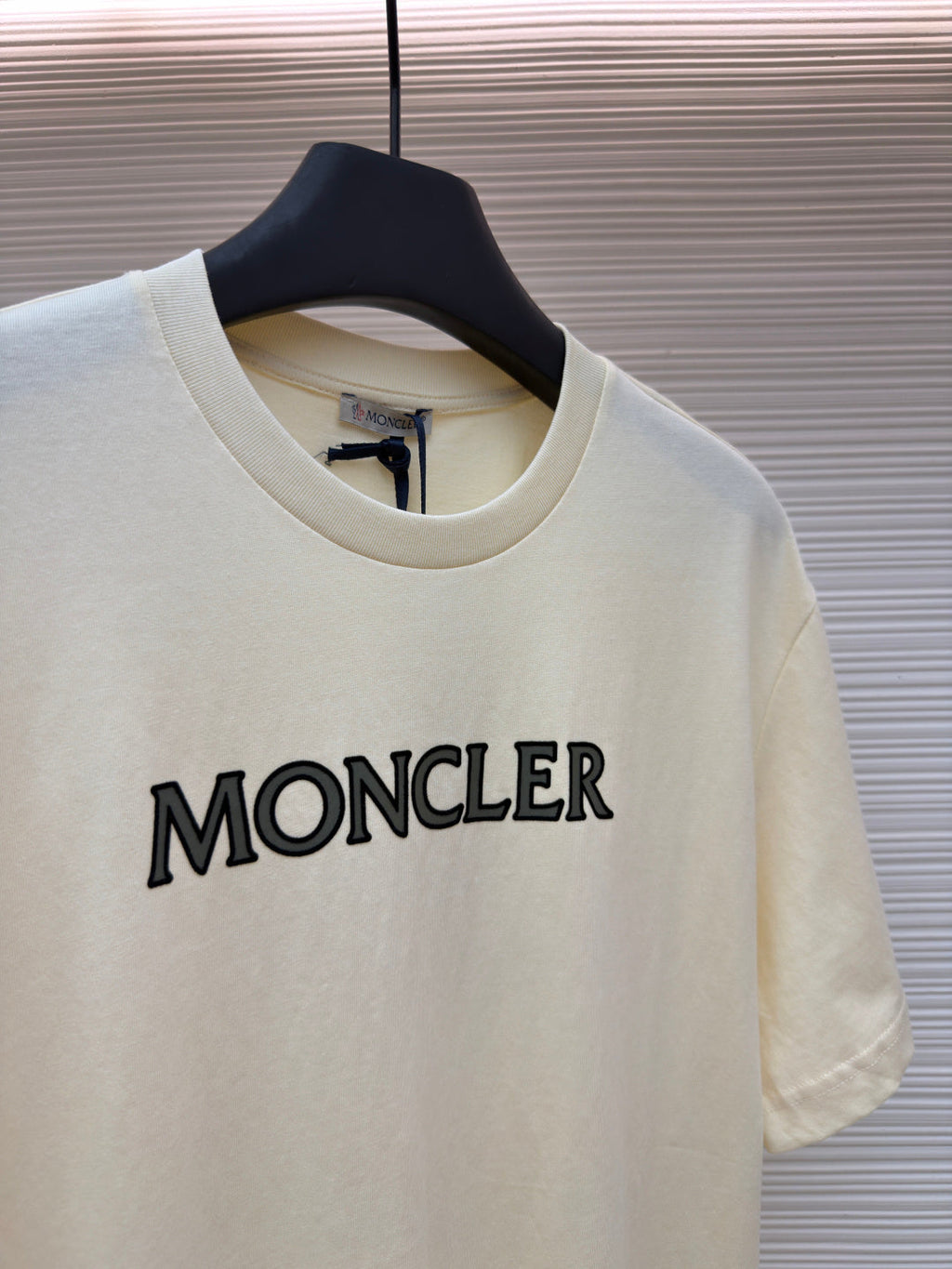 MONCLER 26S SHORT SLEEVE T-SHIRT 553