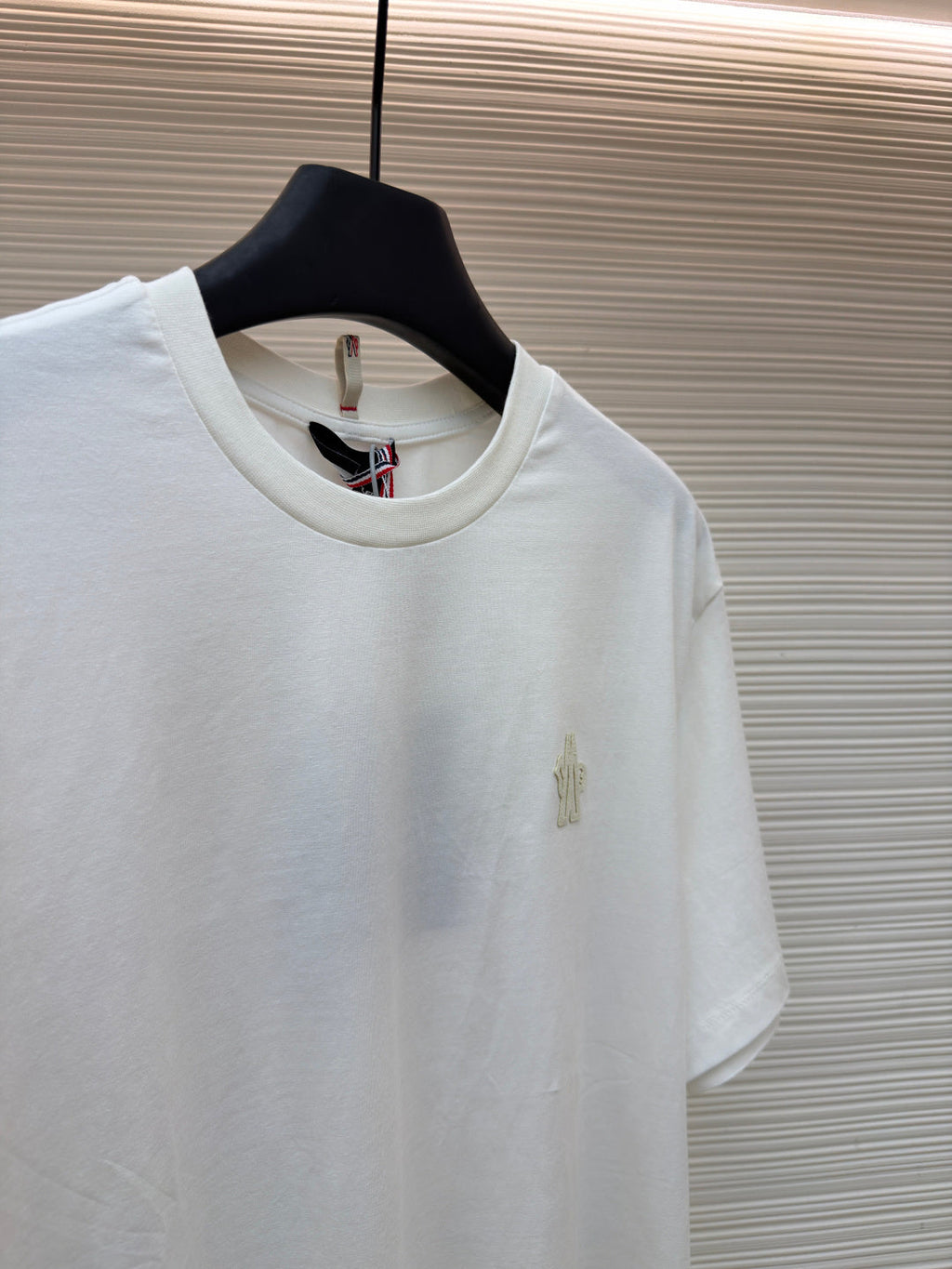 MONCLER 26S SHORT-SLEEVE T-SHIRT 682