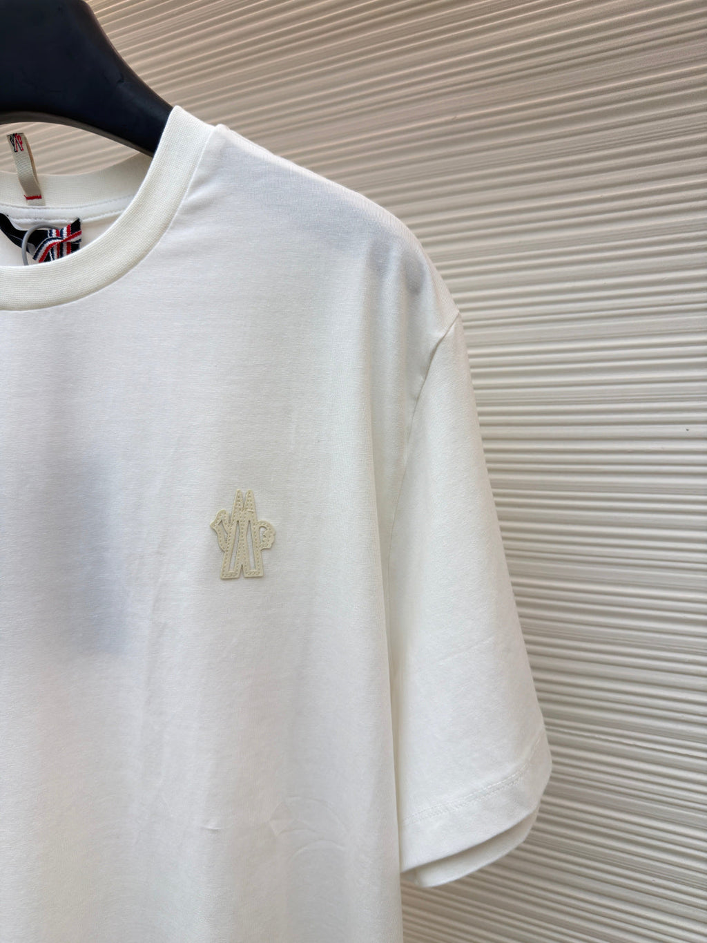 MONCLER 26S SHORT-SLEEVE T-SHIRT 682