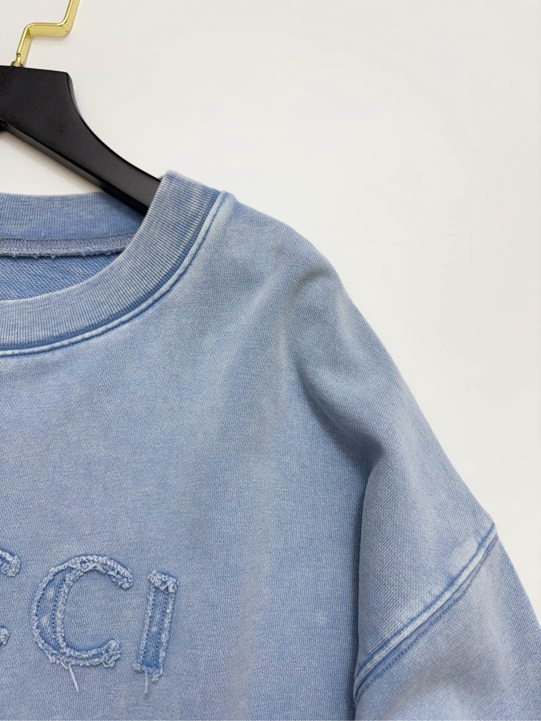 GUCCI 26S SWEATSHIRT AND SHORTS SET 188
