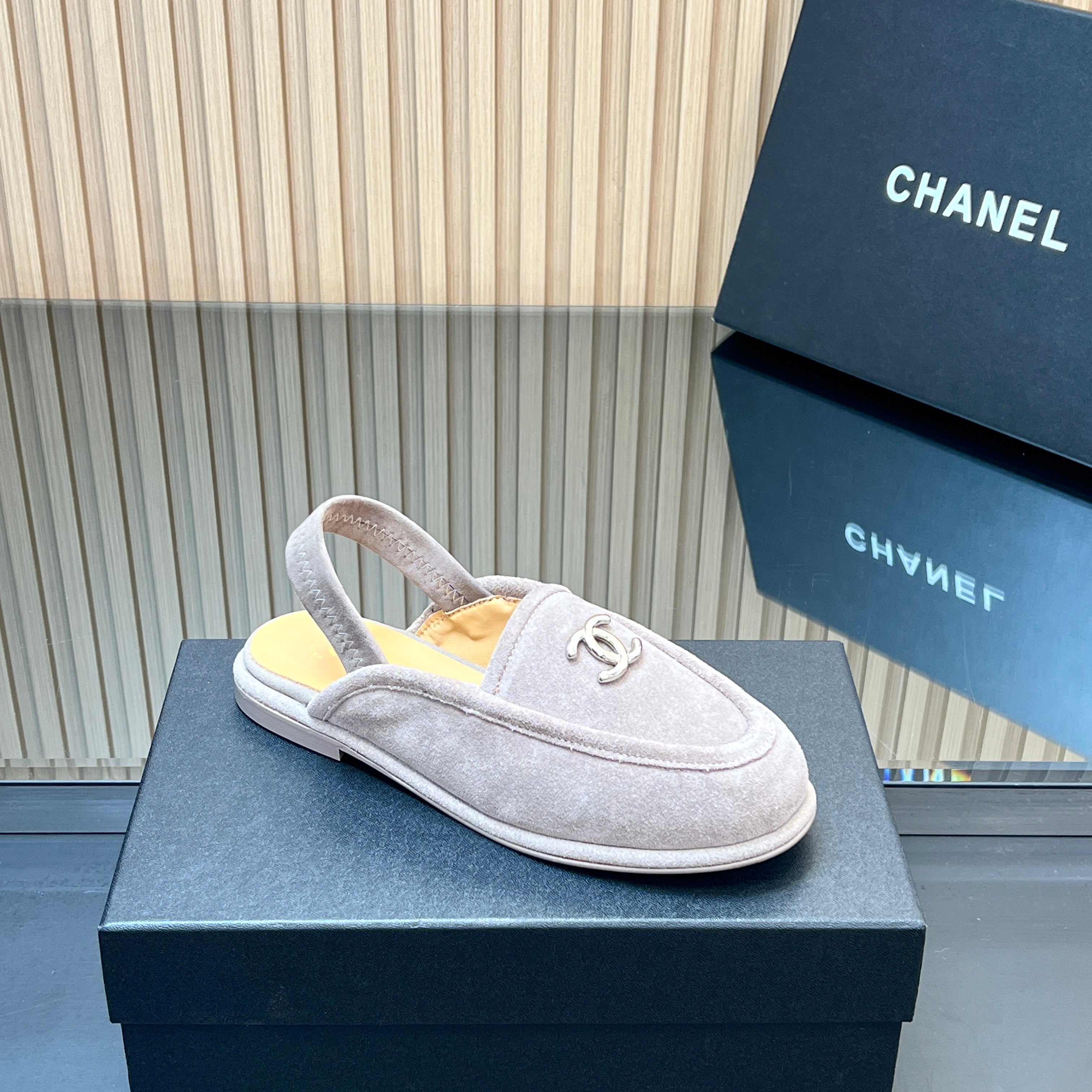 CHANEL 25S BACK STRAP MULE 15MM IN LIGHT GRAY SUEDE SILVER HARDWARE