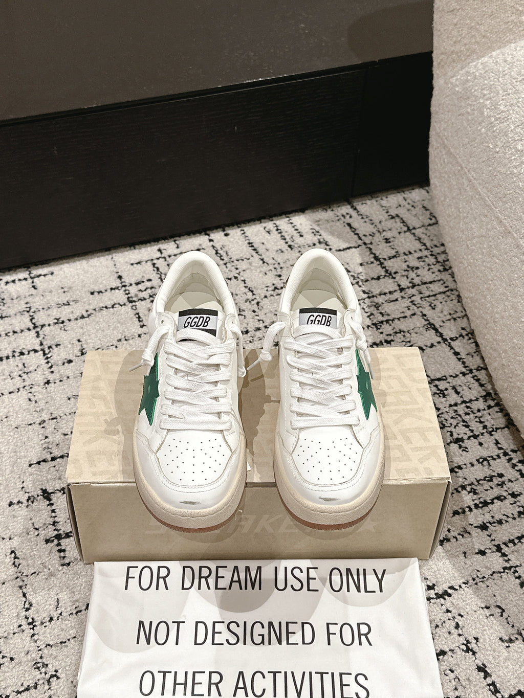 BALL STAR 2 SNEAKERS IN WHITE CALFSKIN GREEN STAR AND SILVER HEEL TAB