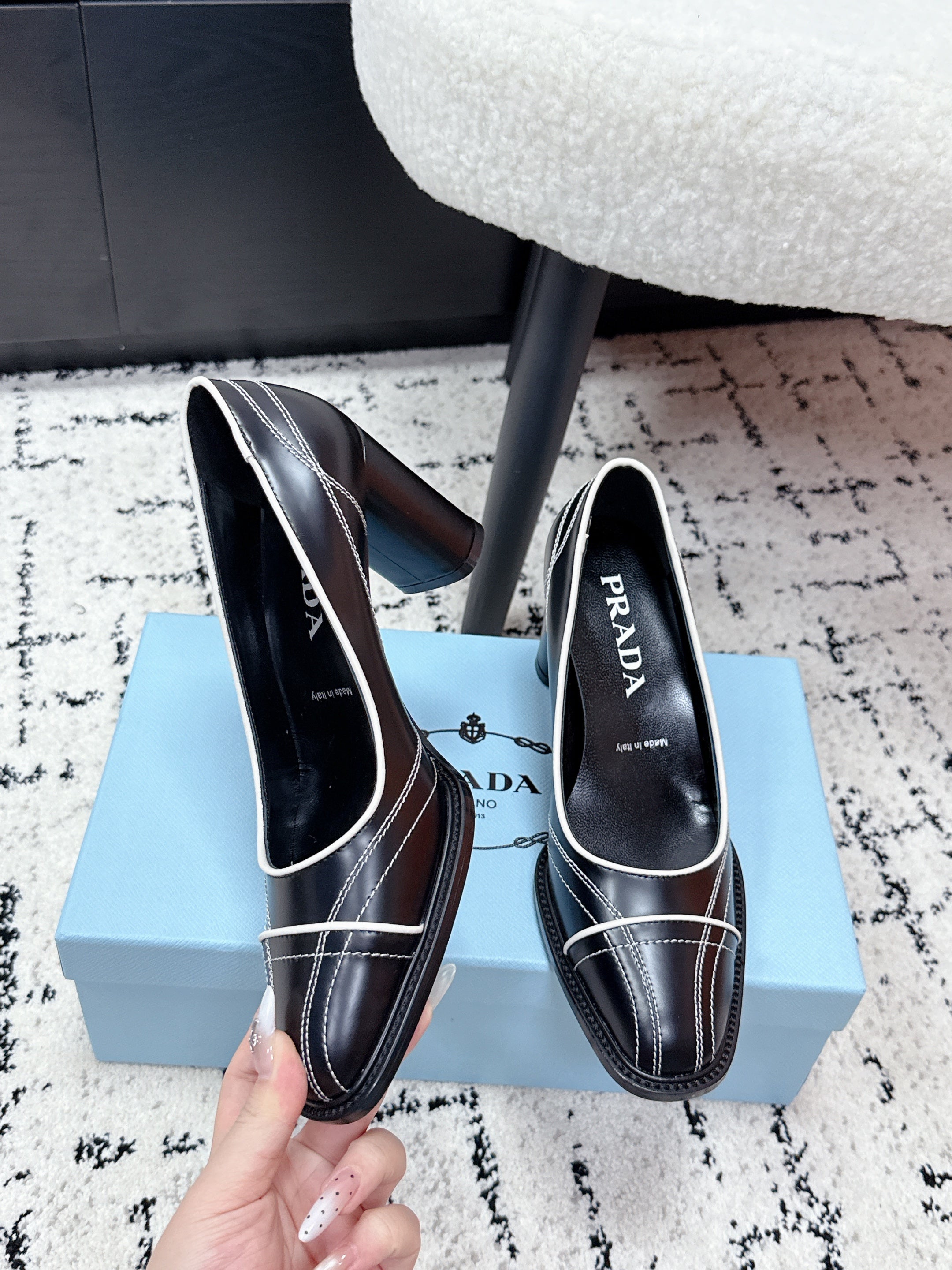 PRADA 26S BOWLING-STYLE HIGH HEELS 70MM IN BLACK CALFSKIN