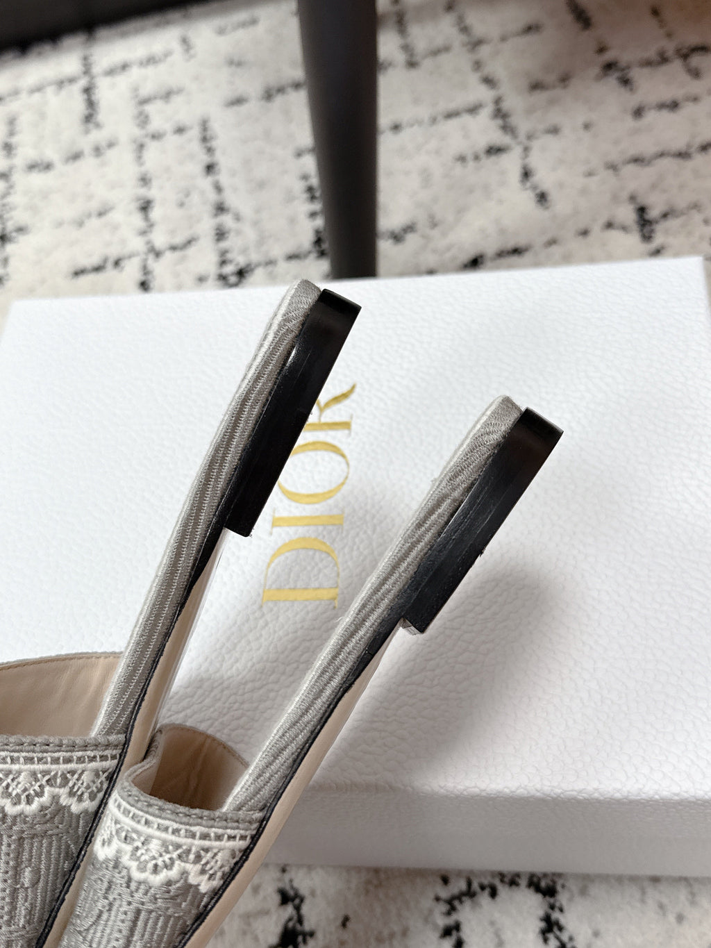 DIOR 26S SLIDES IN GREY EMBOSSED OBLIQUE LACE EMBROIDERY
