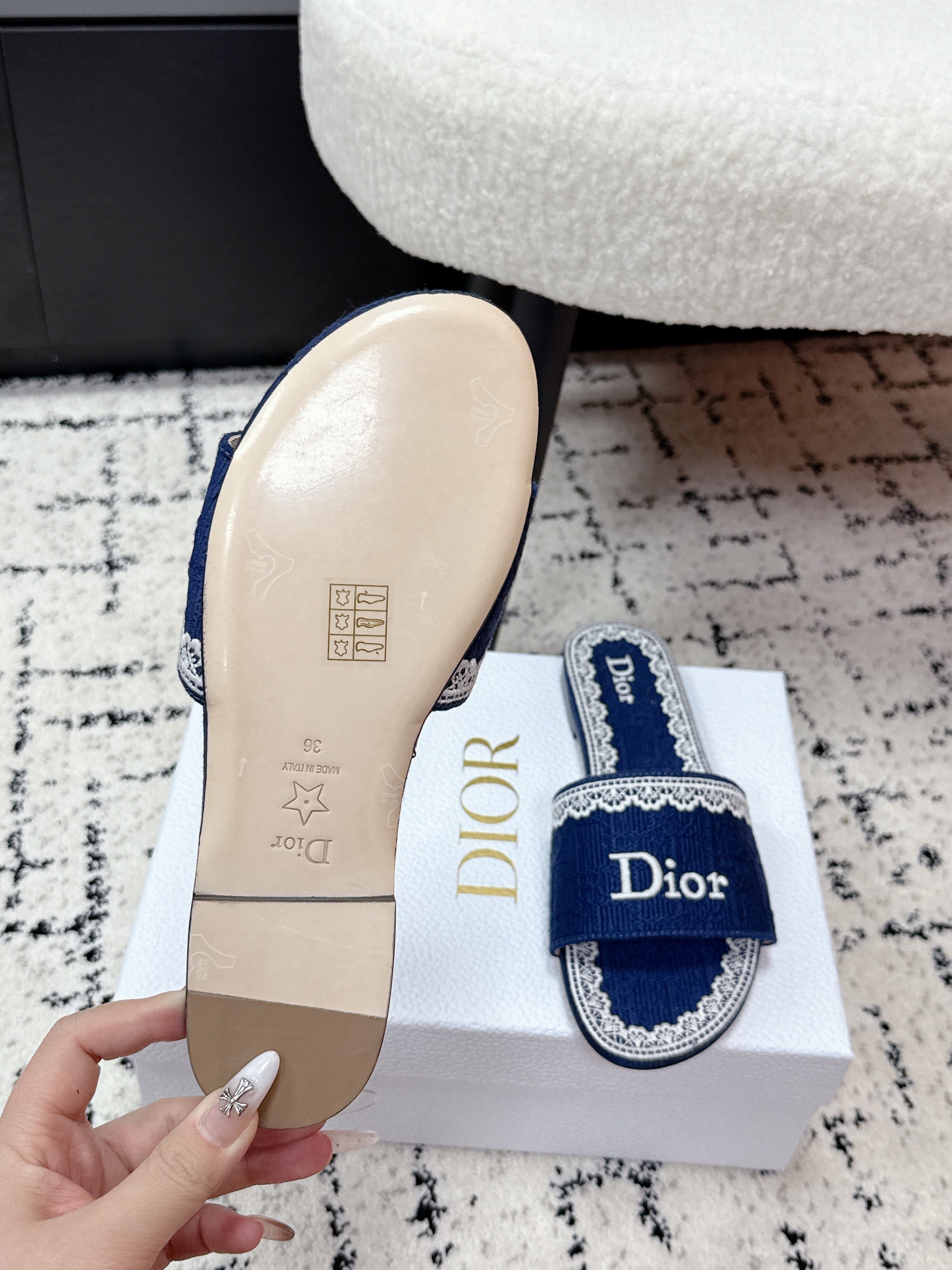 DIOR 26S SLIDES IN NAVY BLUE EMBOSSED OBLIQUE LACE EMBROIDERY