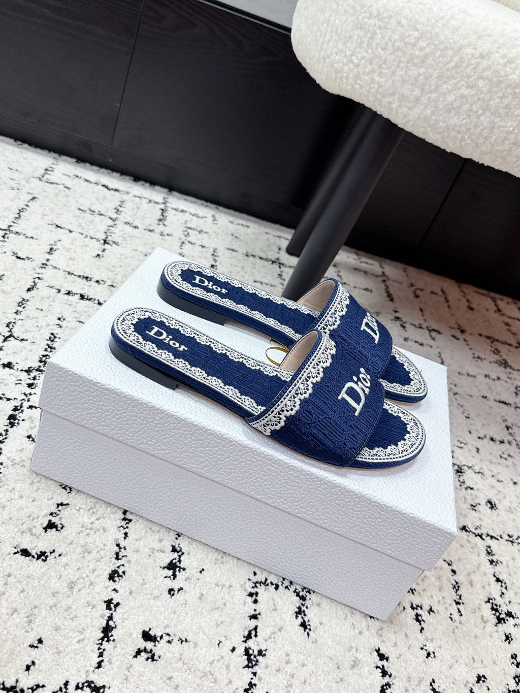 DIOR 26S SLIDES IN NAVY BLUE EMBOSSED OBLIQUE LACE EMBROIDERY