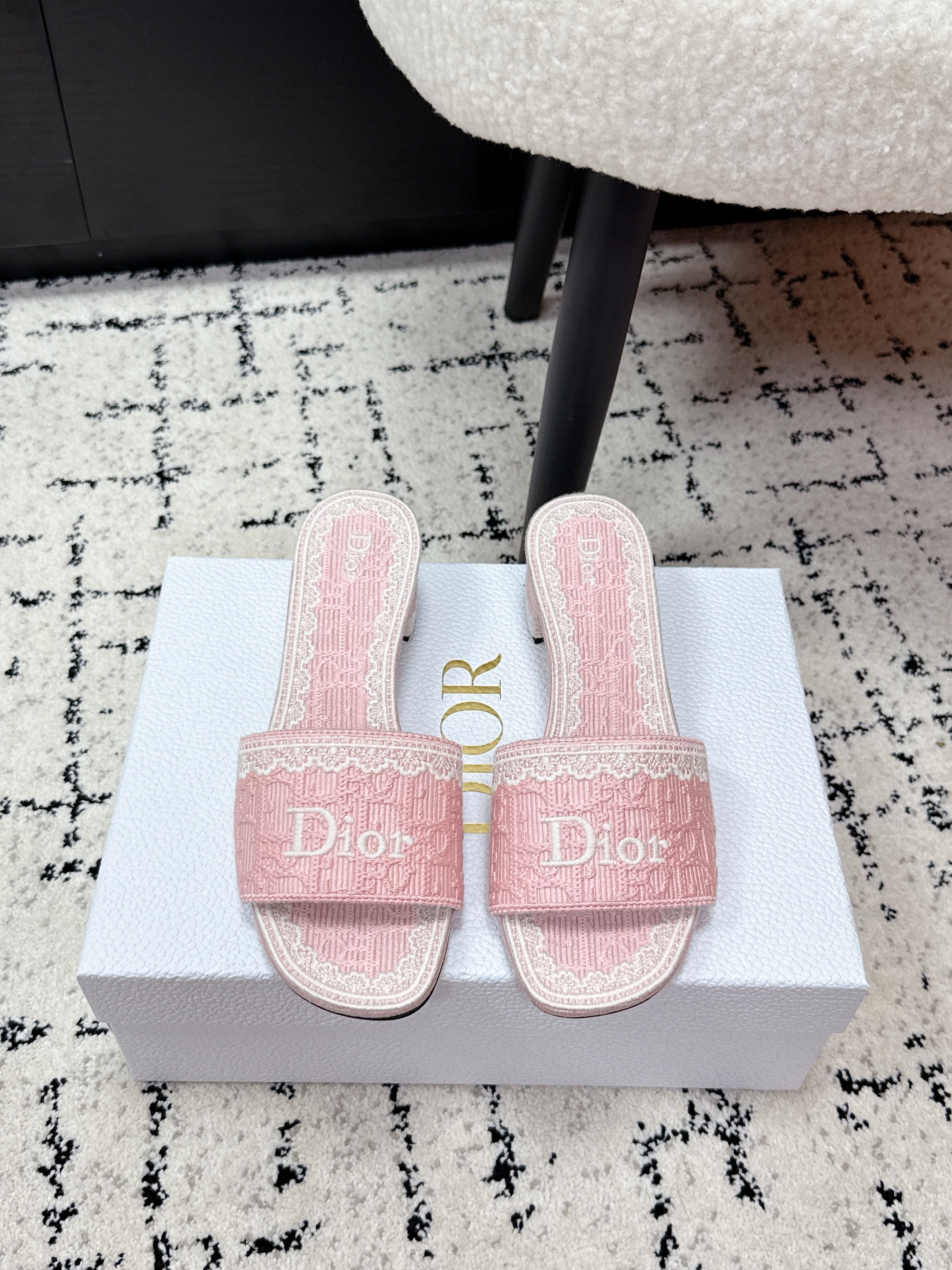 DIOR 26S HIGH HEEL SLIDES IN LIGHT PINK EMBOSSED OBLIQUE LACE EMBROIDERY