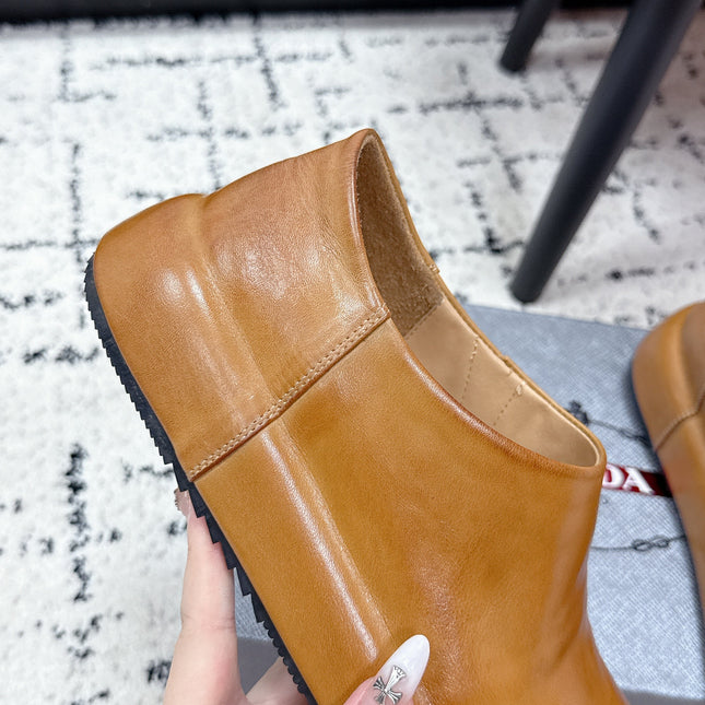PRADA 26S SLIP ON SHOES IN WARM BROWN SMOOTH CALFSKIN