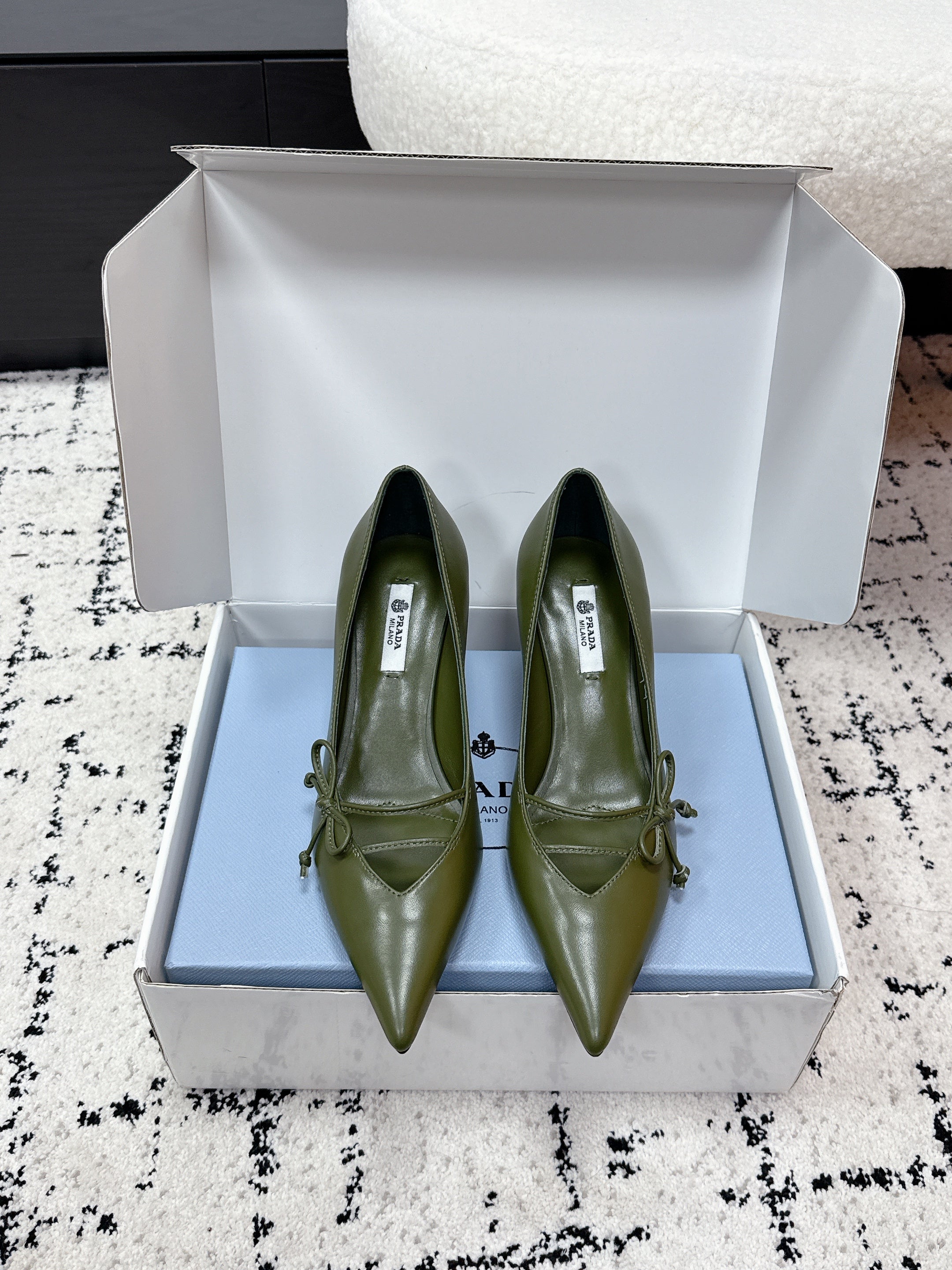 PRADA 26S POINTED-TOE HIGH HEELS 75MM IN DARK OLIVE GREEN CALFSKIN
