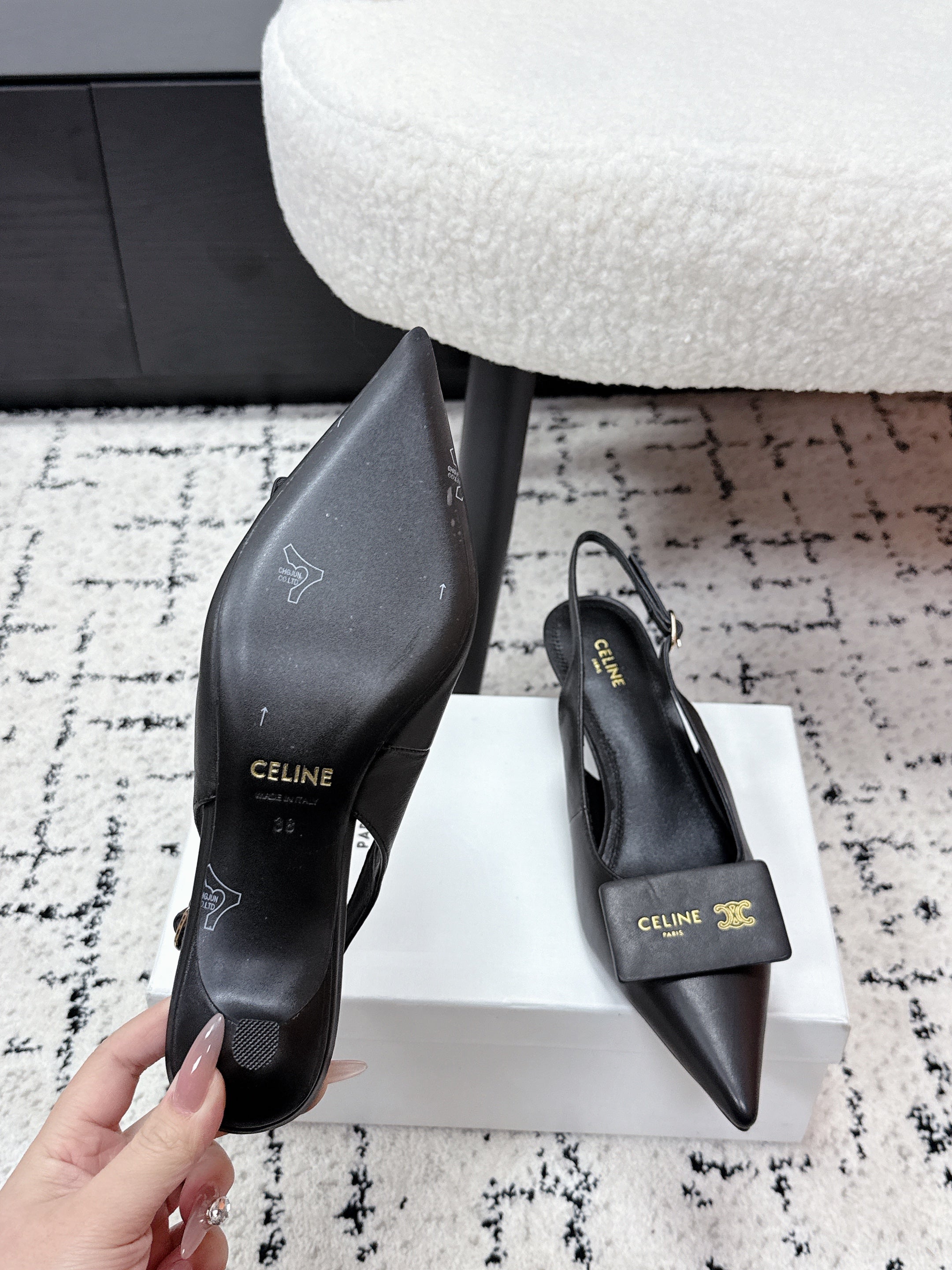 CELINE 26S HIGH-HEEL SLINGBACK 35 MM IN BLACK CALFSKIN