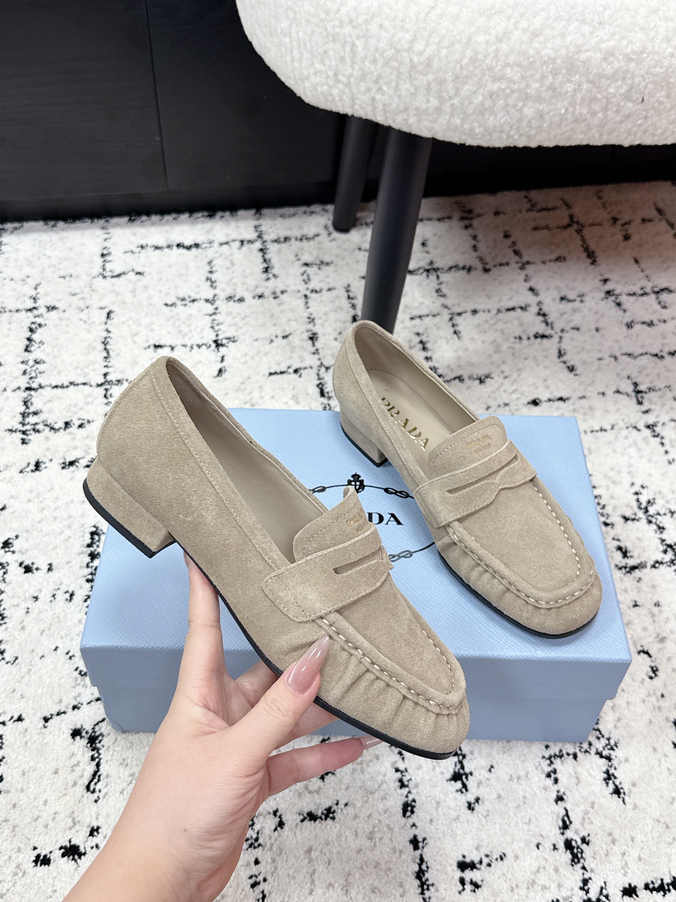 PRADA 26S LOAFERS 25MM IN BEIGE SUEDE