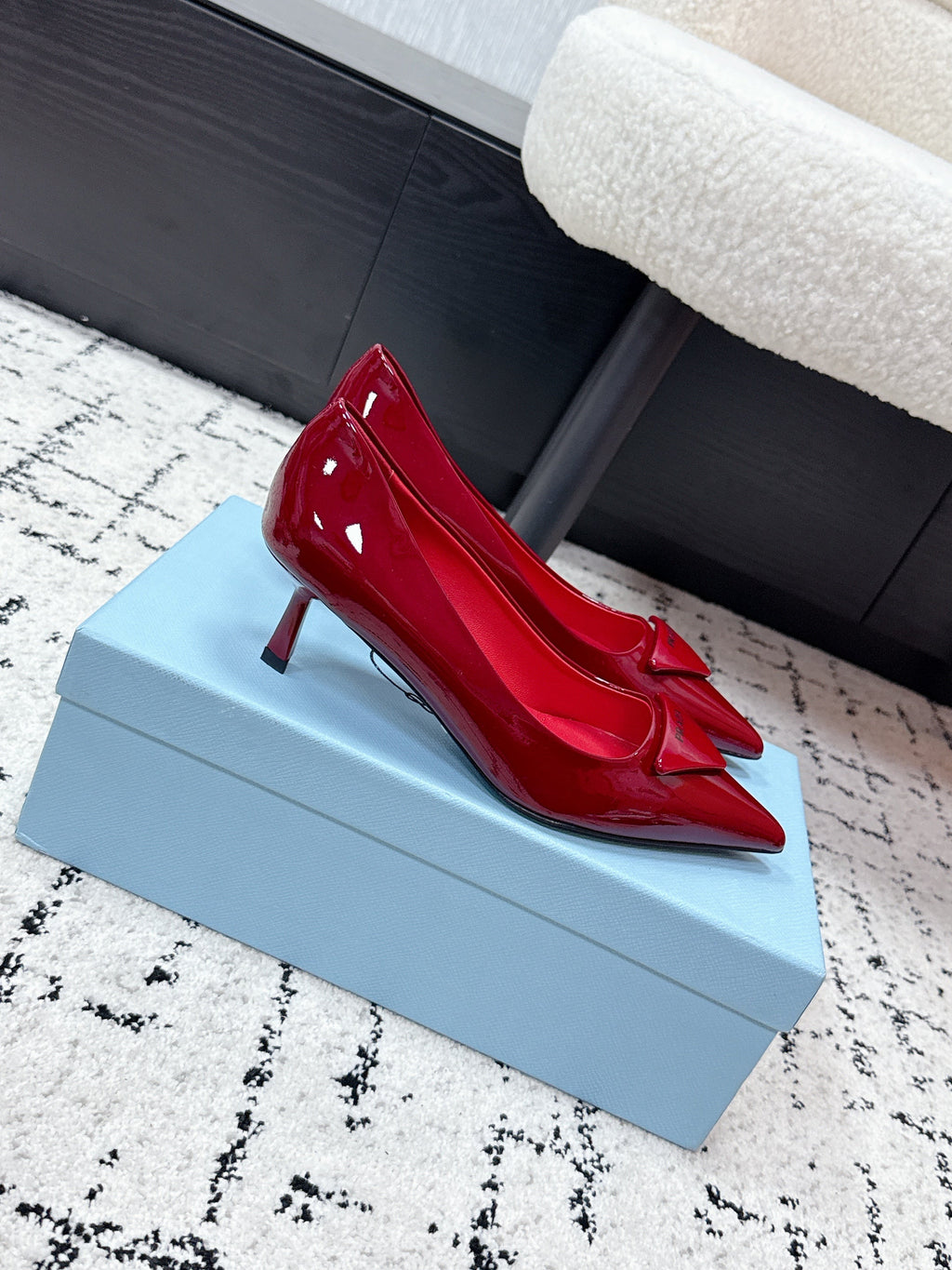 PRADA 26S POINTED-TOE HIGH HEELS 60MM IN DARK RED PATENT CALFSKIN WITH LOGO