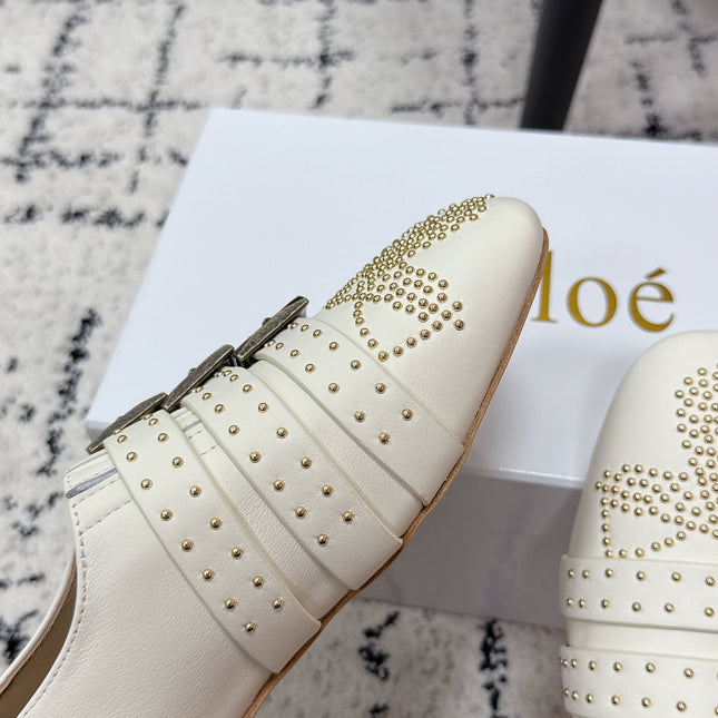 CHLOÉ 26S FLAT SHOES IN WHITE CALFSKIN WITH METAL STUDS