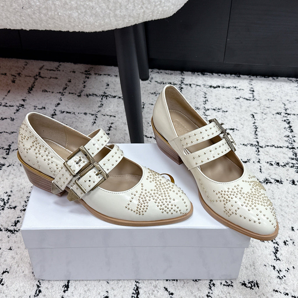 CHLOÉ 26S METAL STUD SHOES IN CREAM WHITE CALFSKIN