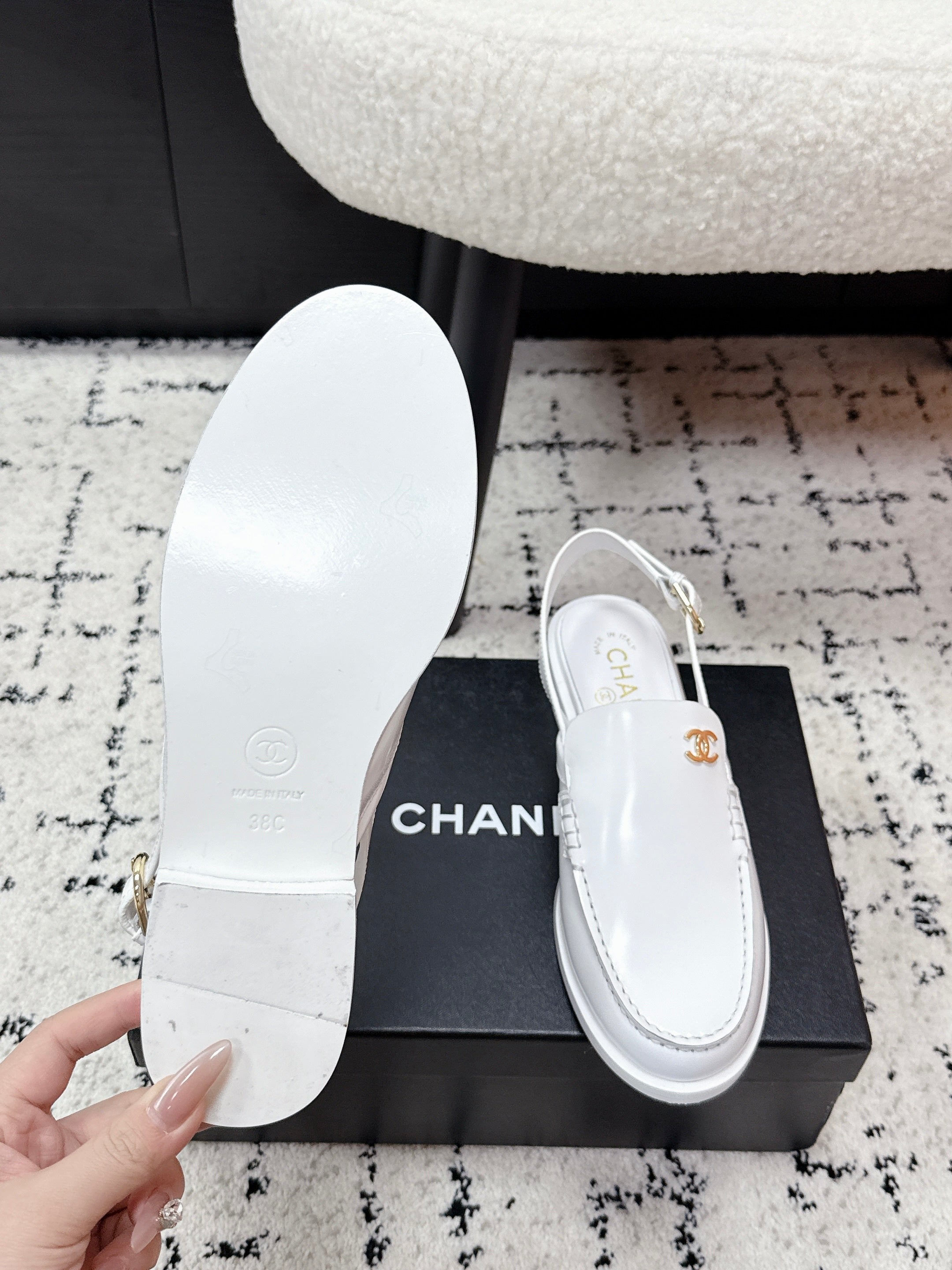 CHANEL 26S SLINGBACK LOAFERS IN WHITE PATENT CALFSKIN WITH CC LOGO