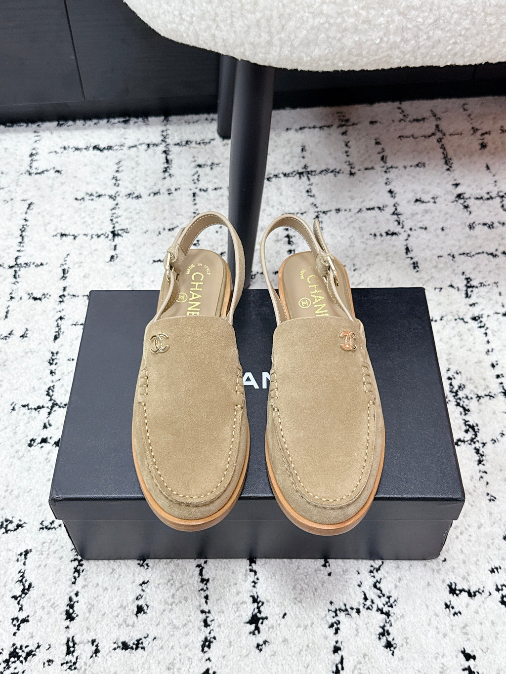 CHANEL 26S SLINGBACK LOAFERS IN LIGHT BROWN SUEDE WITH CC LOGO