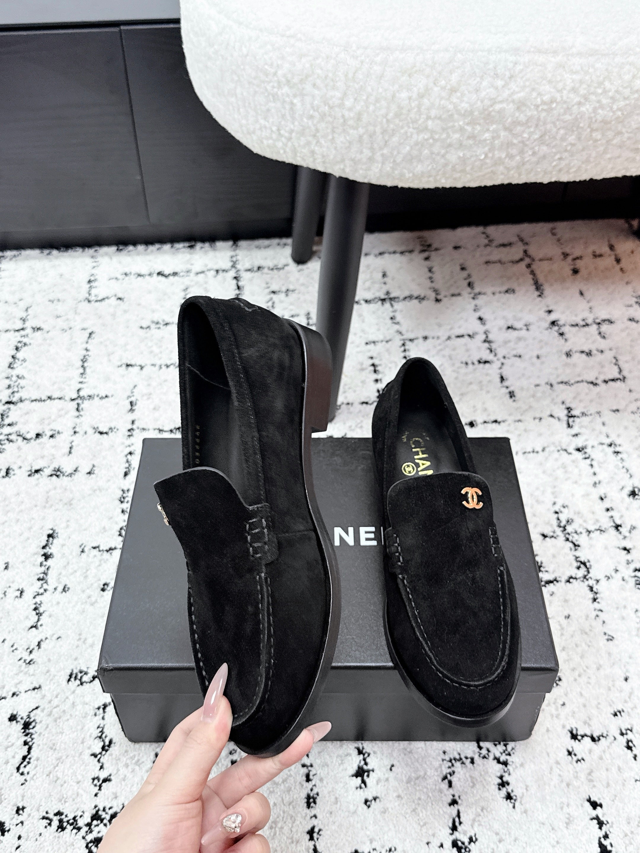 CHANEL 26S LOAFERS IN BLACK SUEDE WITH CC LOGO