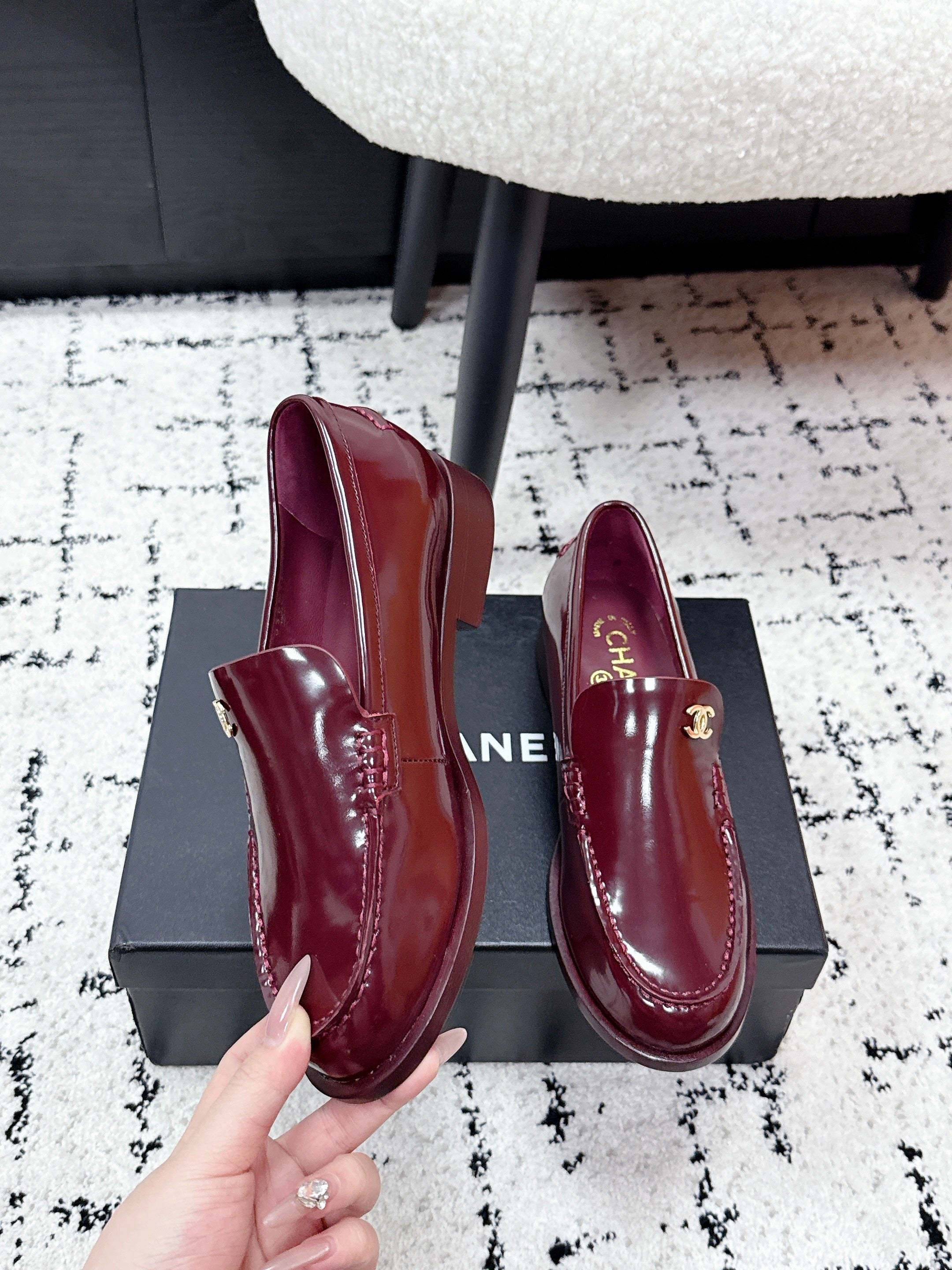 CHANEL 26S LOAFERS IN BURGUNDY RED PATENT CALFSKIN WITH CC LOGO