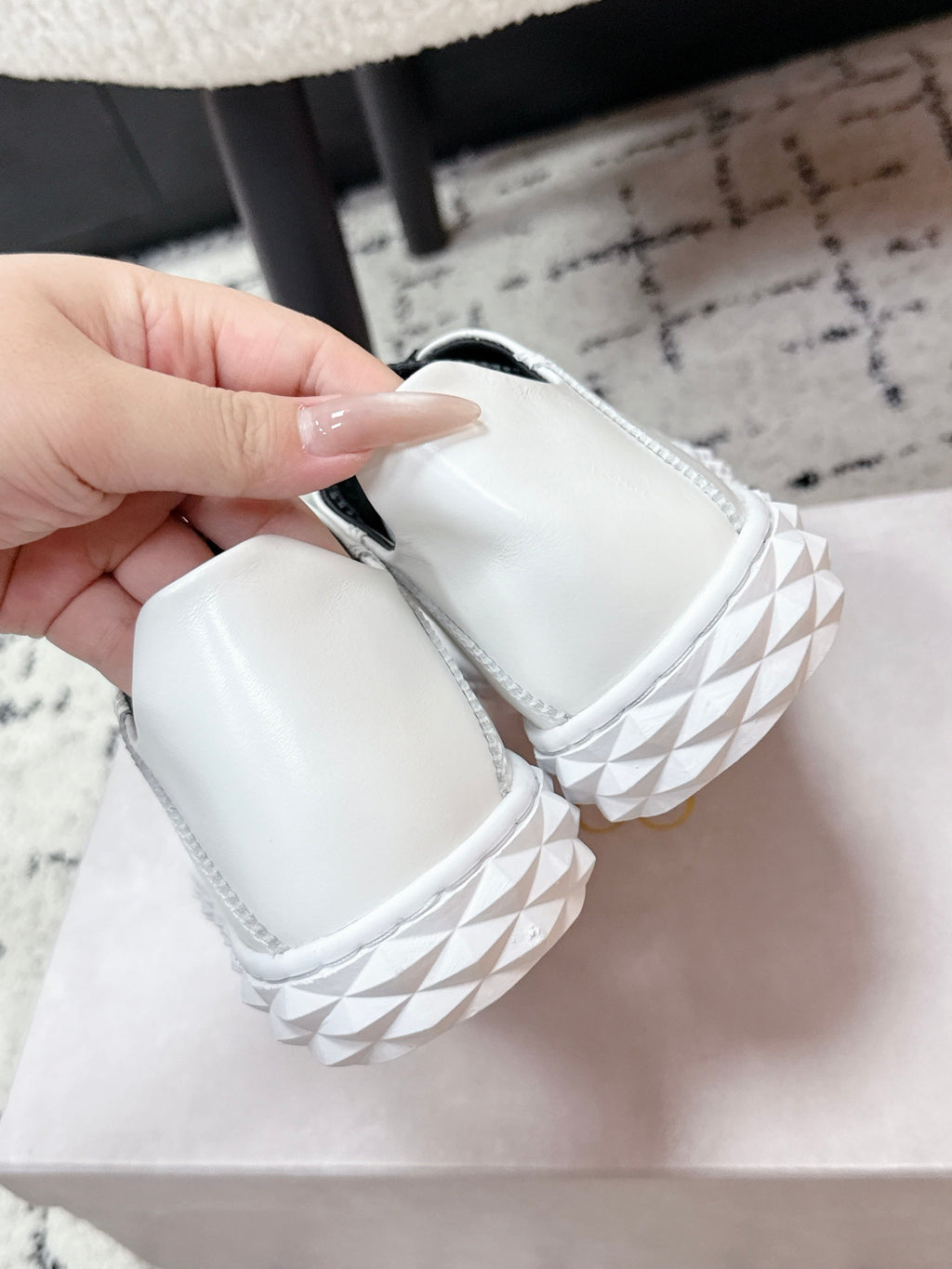 JIMMY CHOO 26S SNEAKERS IN WHITE SUEDE