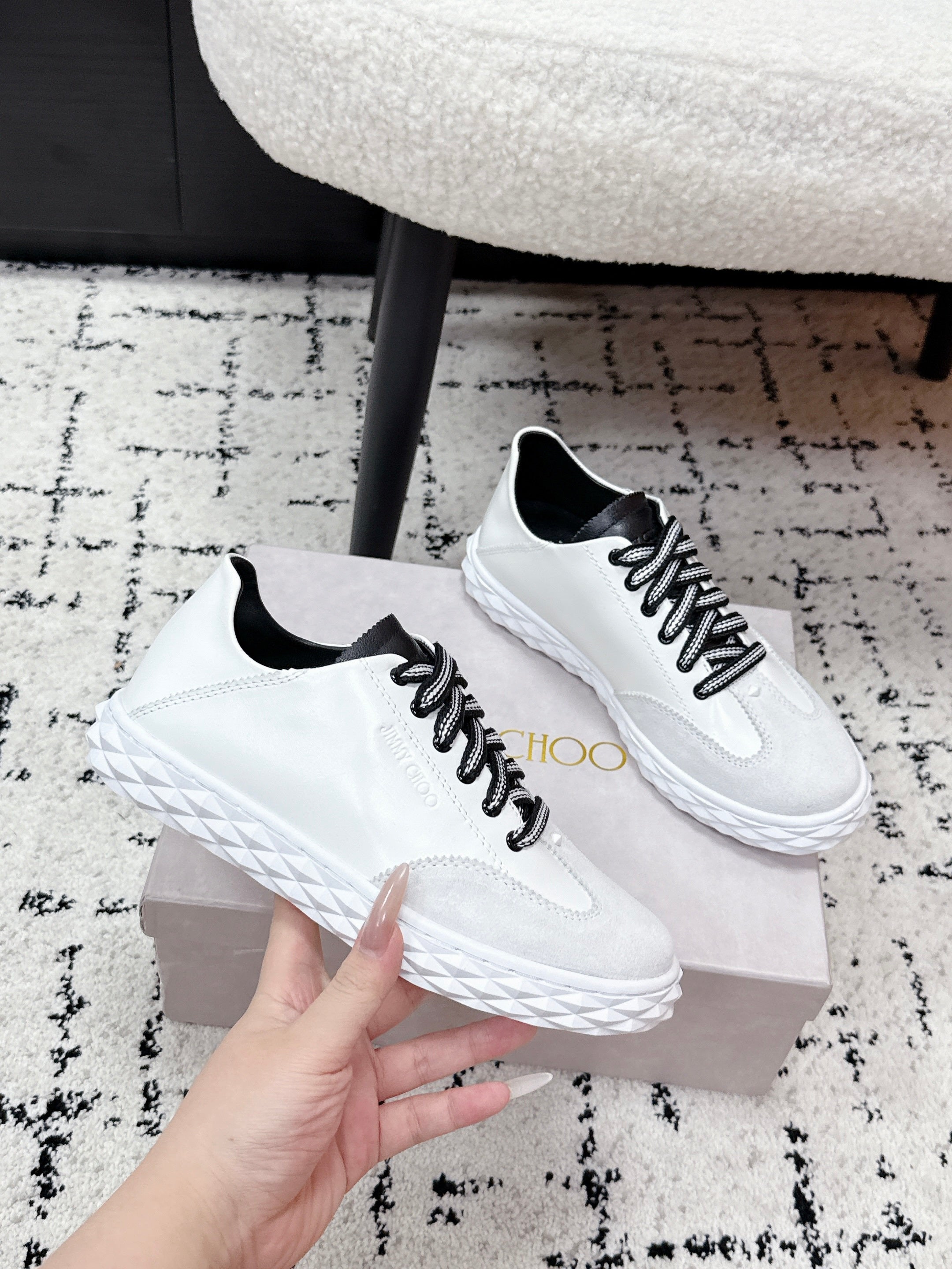 JIMMY CHOO 26S SNEAKERS IN WHITE SUEDE WITH BLACK LACES