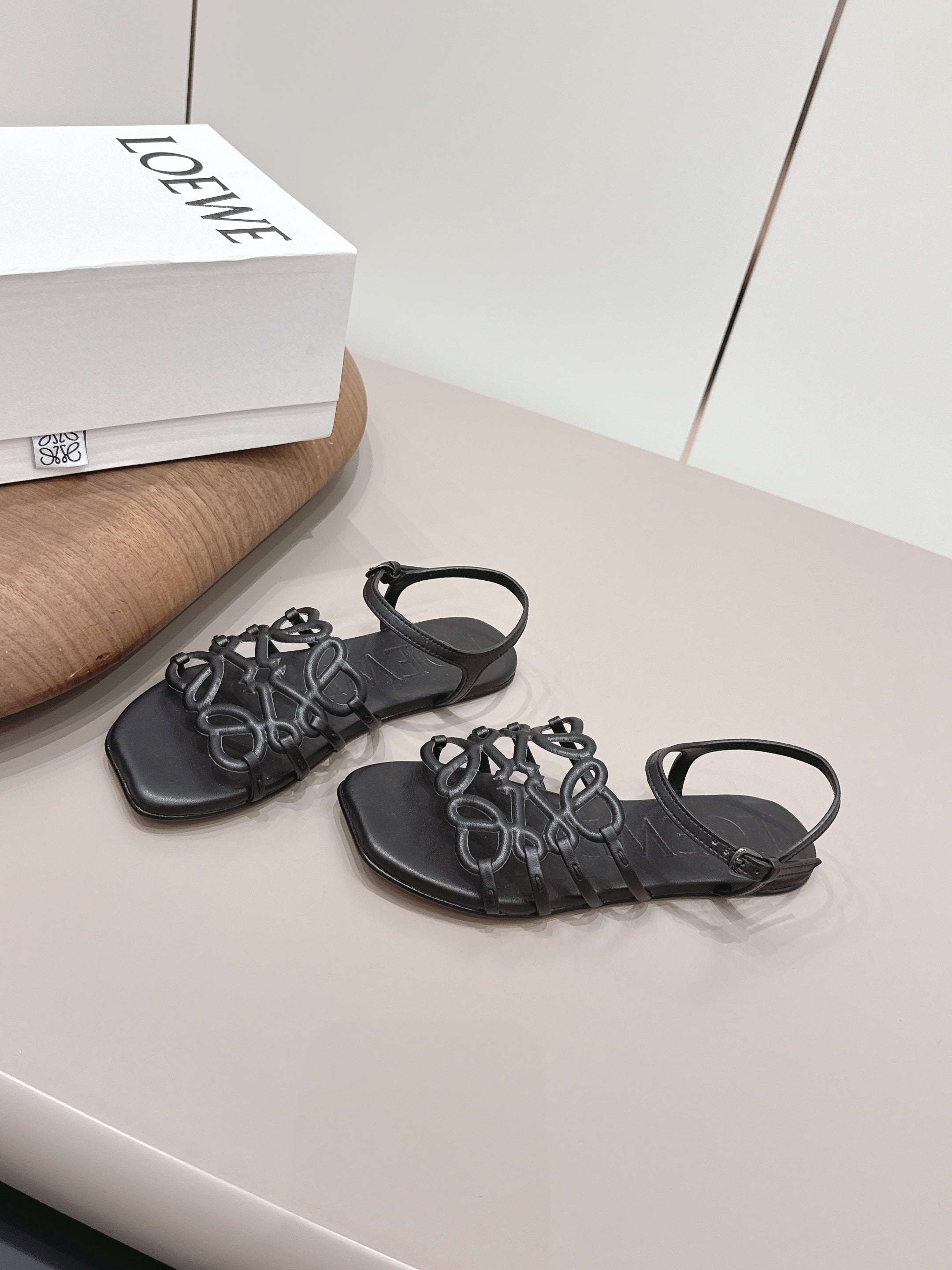 LOEWE 26S SQUARE TOE SANDALS IN BLACK CALFSKIN LOGO