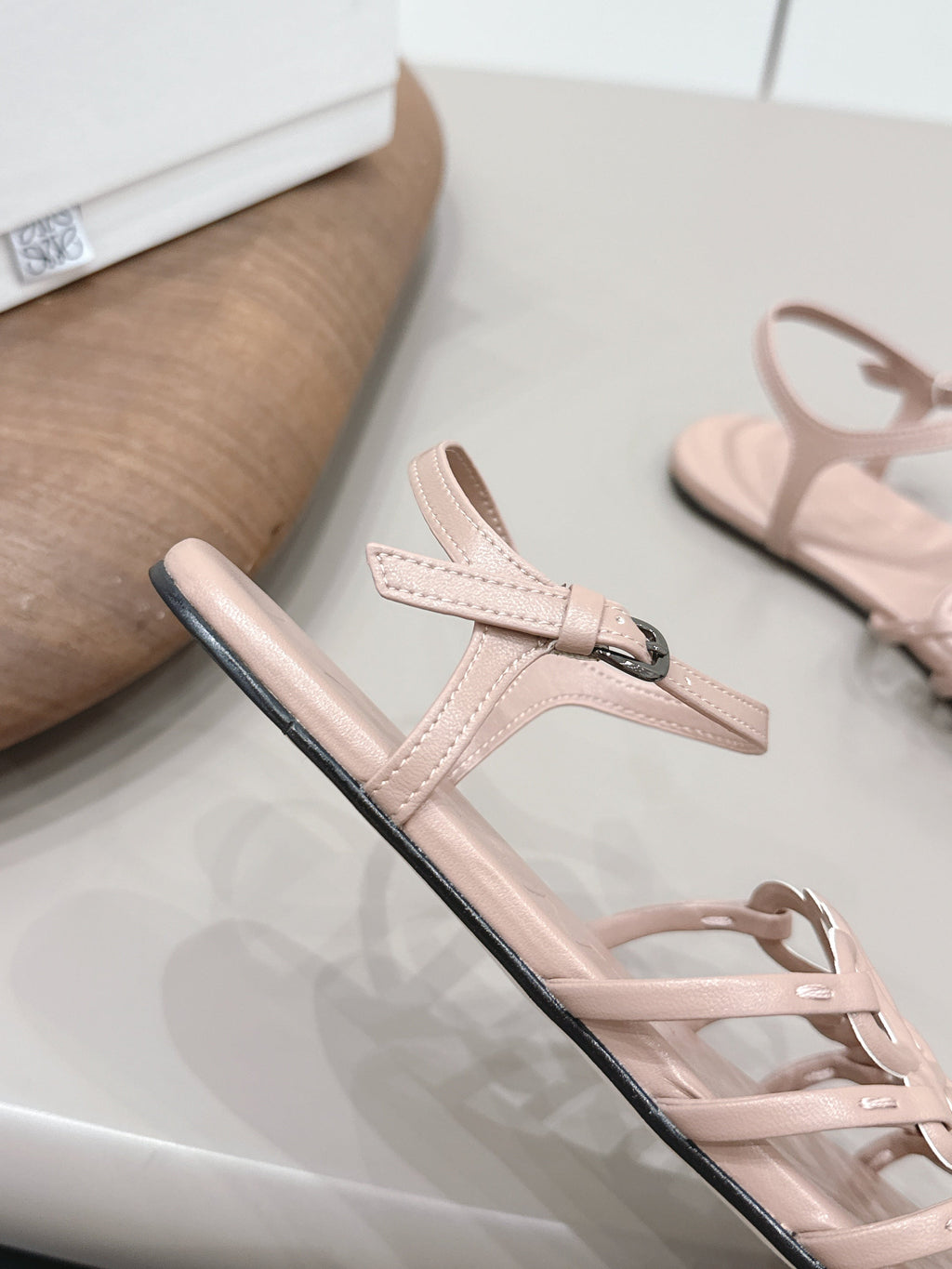 LOEWE 26S SQUARE TOE SANDALS IN PINK CALFSKIN LOGO
