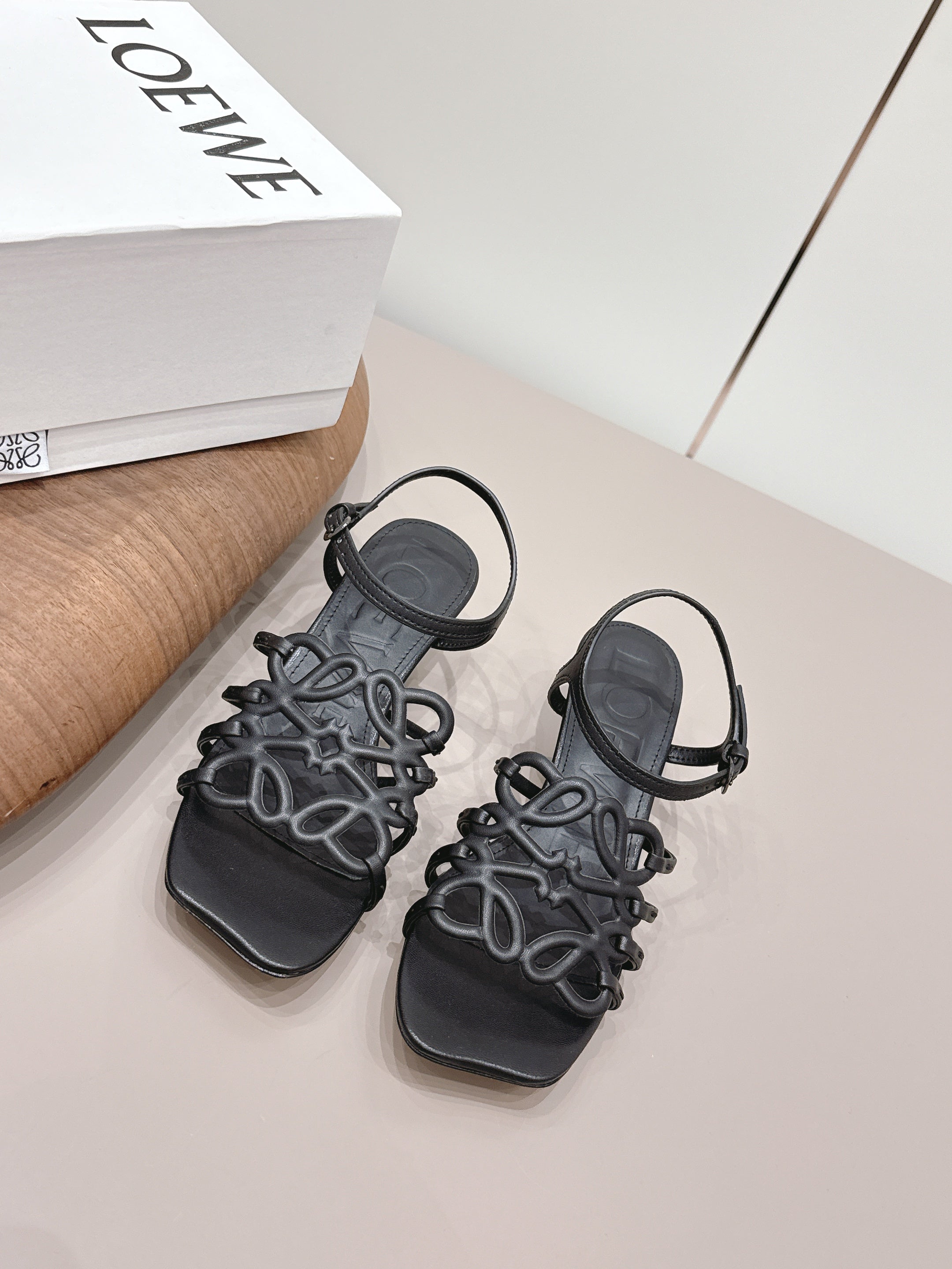LOEWE 26S SQUARE TOE HEEL SANDALS 50MM IN BLACK CALFSKIN LOGO
