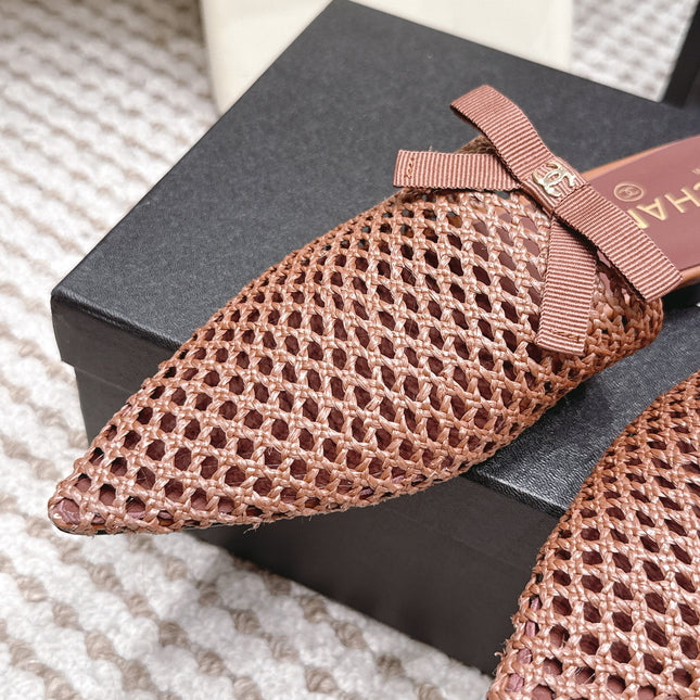 CHANEL 26S POINTED-TOE MULES IN DUSTY PINK MESH