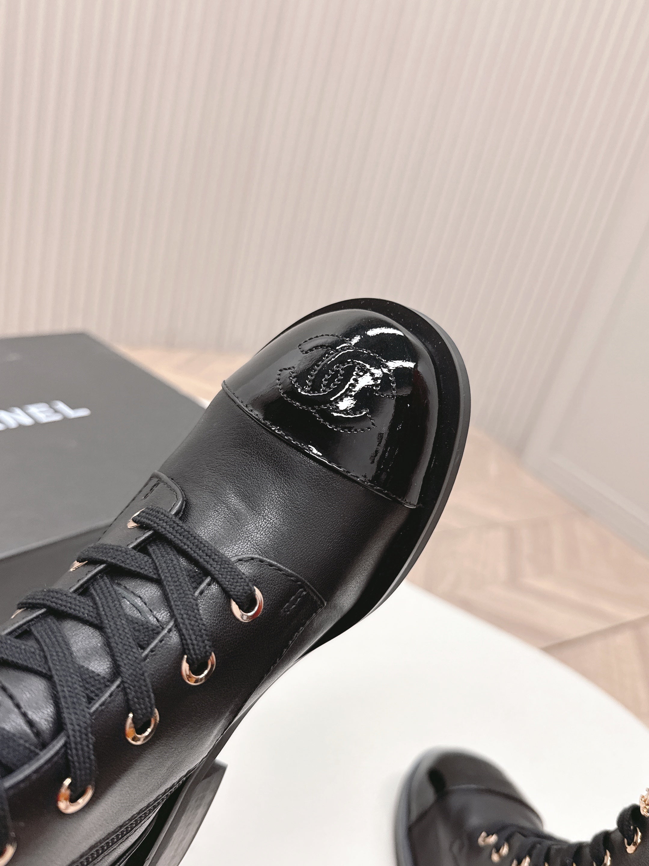 CHANEL ANKLE BOOTS 25S IN BLACK LAMBSKIN WITH ZIPPER