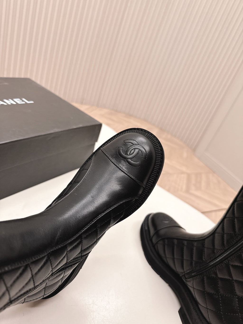 CHANEL ANKLE BOOTS 25S IN BLACK LAMBSKIN WITH ZIPPER