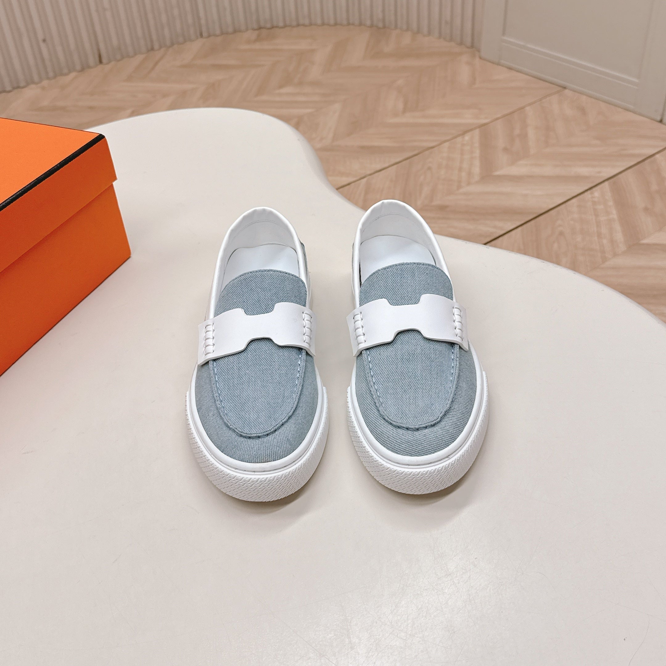 HM 25S SLIP-ON IN BLUE DENIM AND WHITE LAMBSKIN