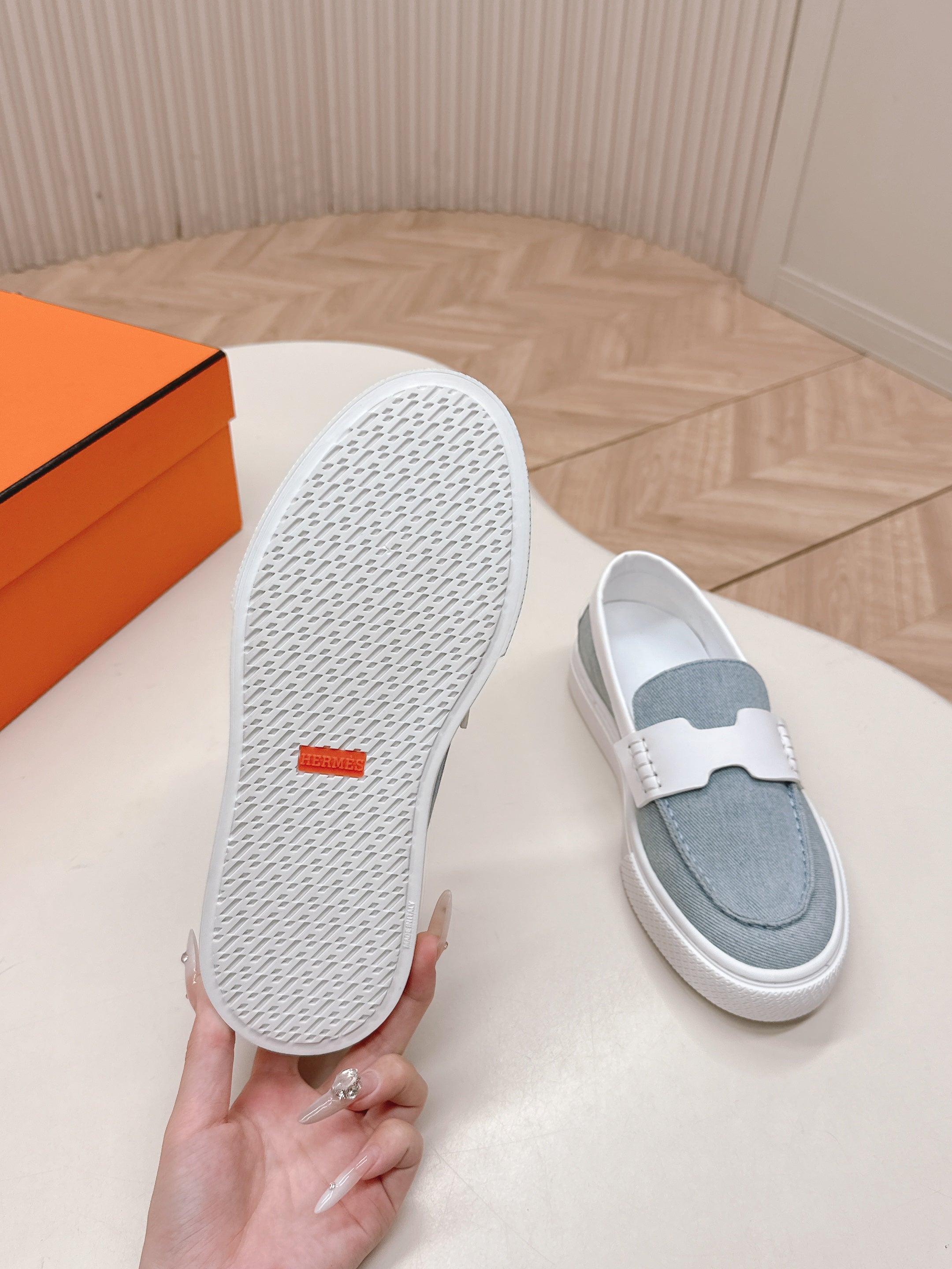 HM 25S SLIP-ON IN BLUE DENIM AND WHITE LAMBSKIN