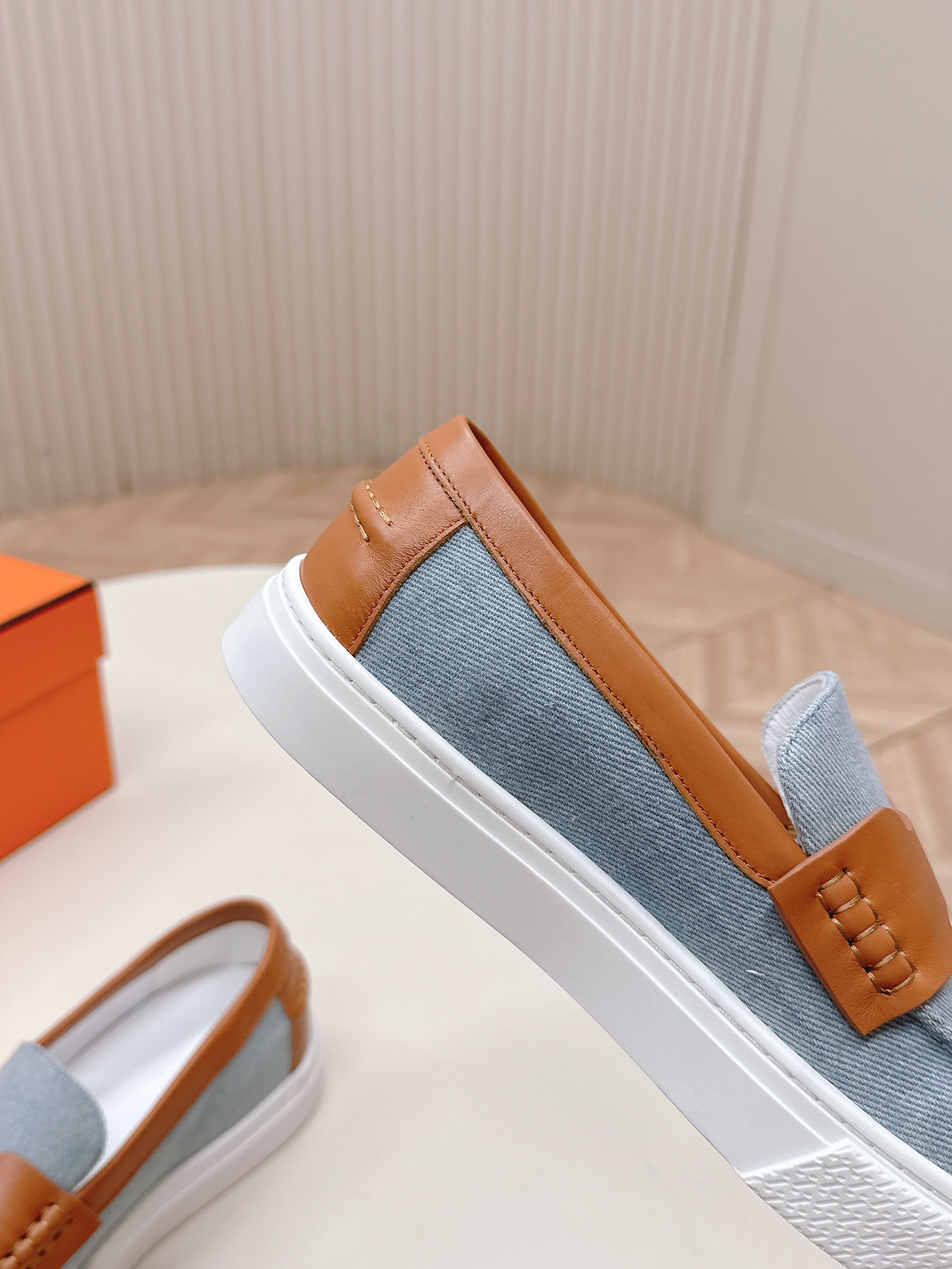 HM 25S SLIP-ON IN BLUE DENIM AND BROWN LAMBSKIN