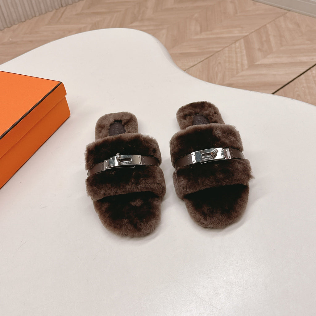 HM 25S ORAN SANDAL IN DARK BROWN SHEARLING WITH SILVER HARDWARE