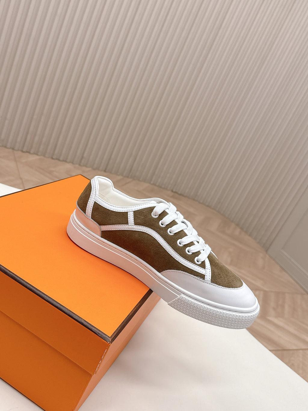 HM 25S SNEAKER LOW SPORTS IN BROWN SUEDE MIX WHITE LAMBSKIN