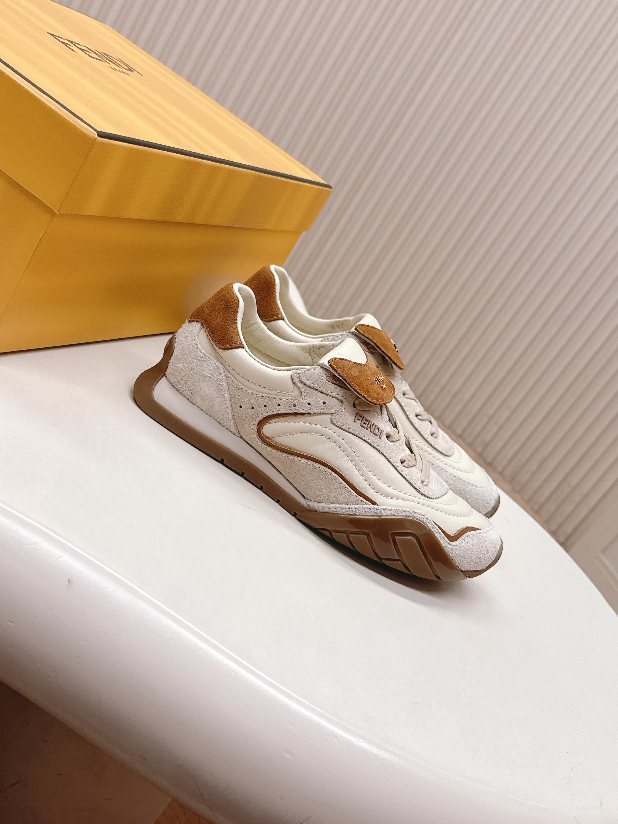 FENDI 25S CORTEZ RETRO SNEAKERS IN CREAM WHITE MIX BROWN LAMBSKIN